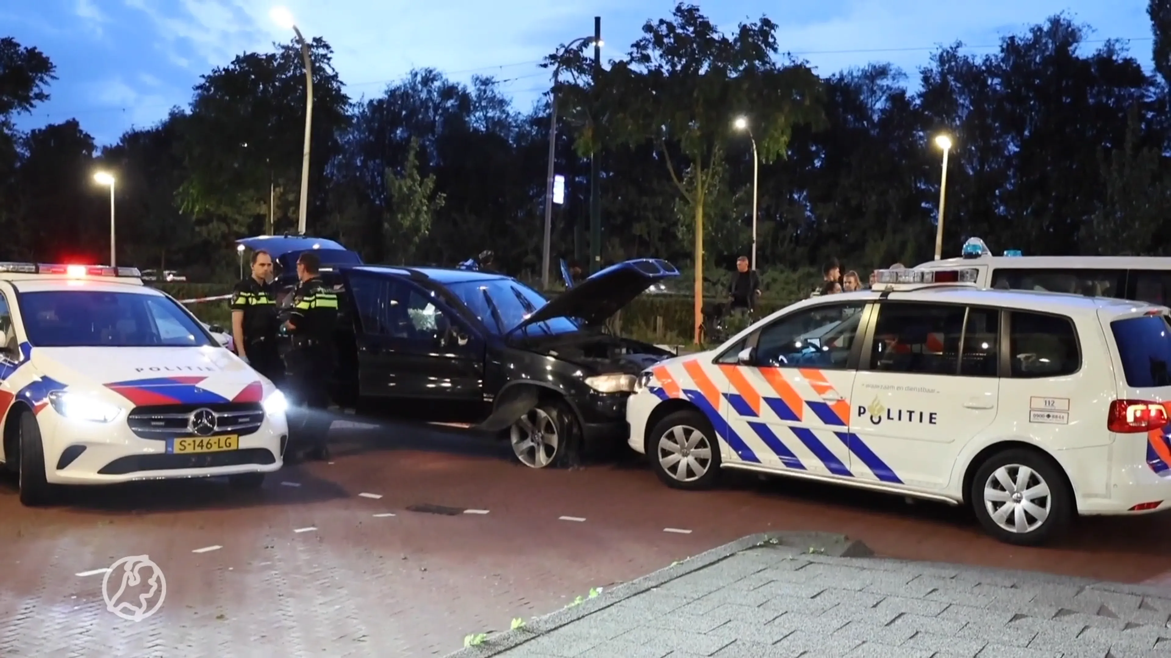 Agent gewond na achtervolging door woonwijk in Den Haag
