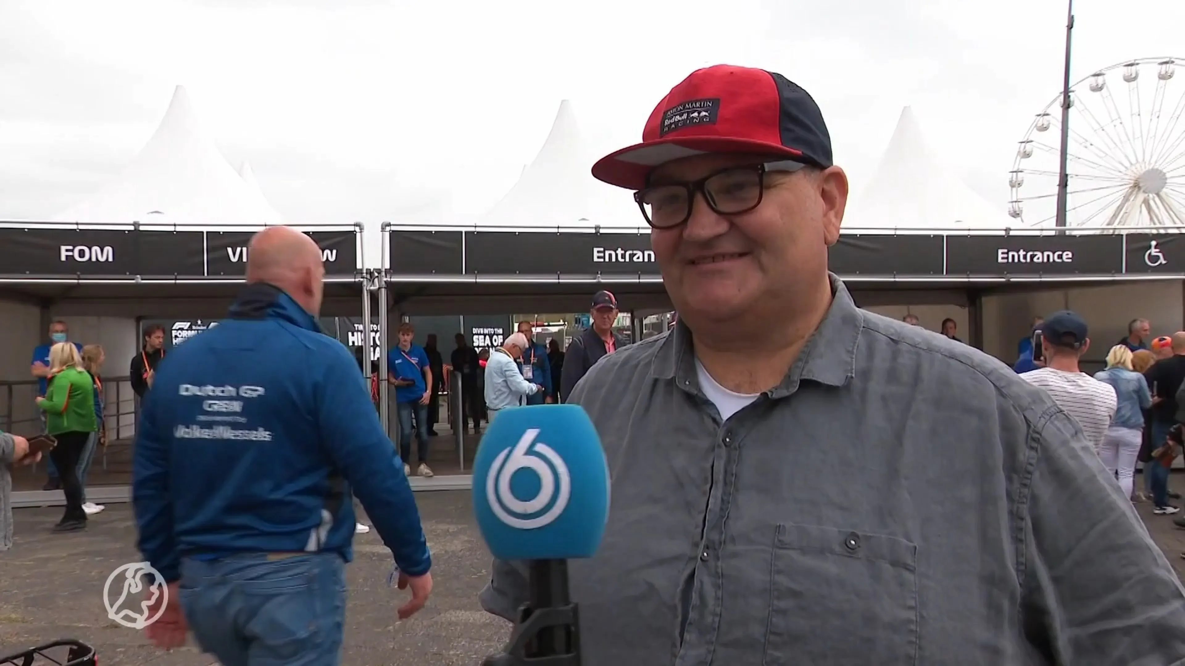 Superfan Bas neemt als een van de eersten een kijkje op het circuit van Zandvoort