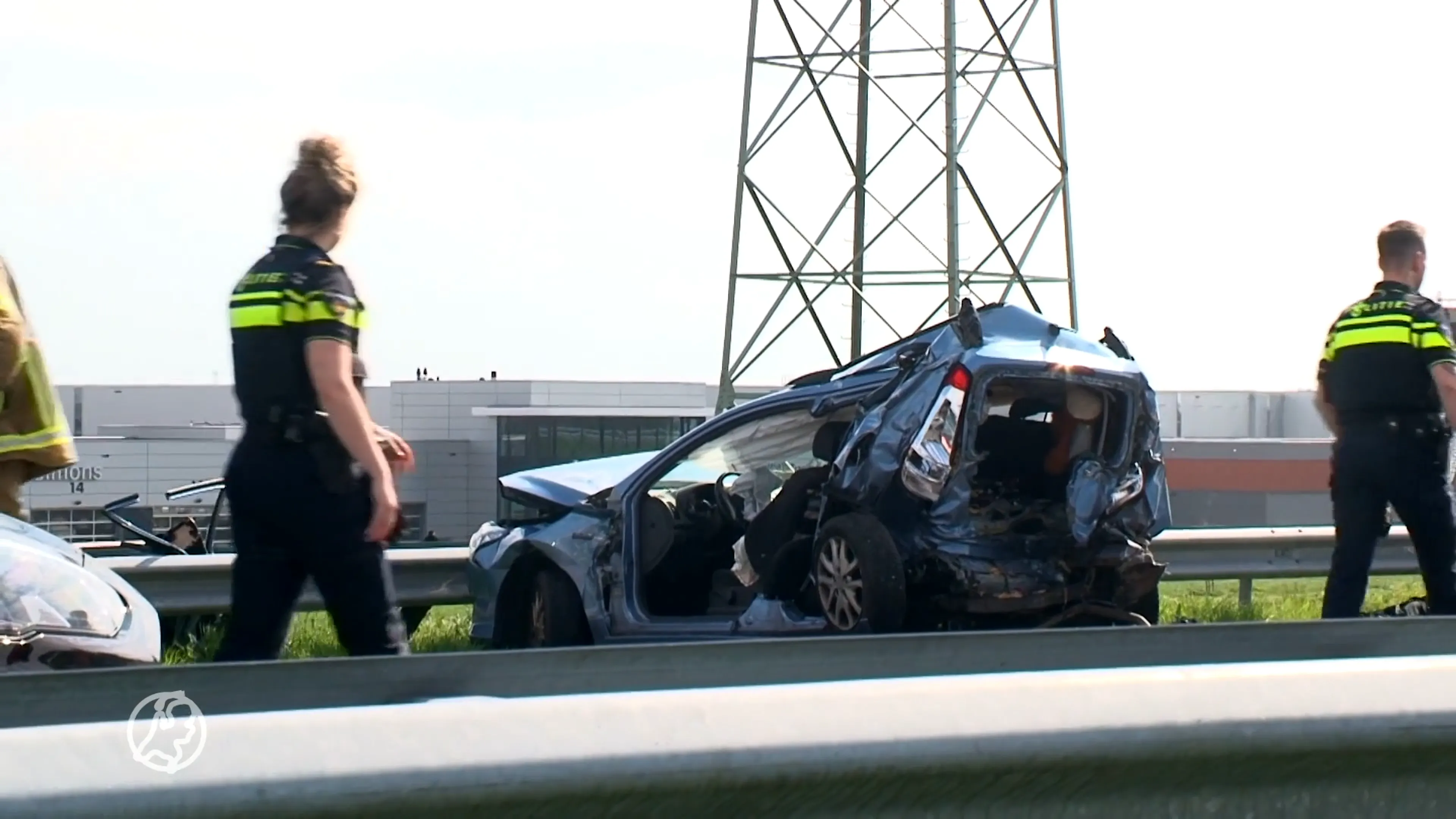 Groot ongeluk op A73 met meerdere gewonden, wegen rond A2 dicht