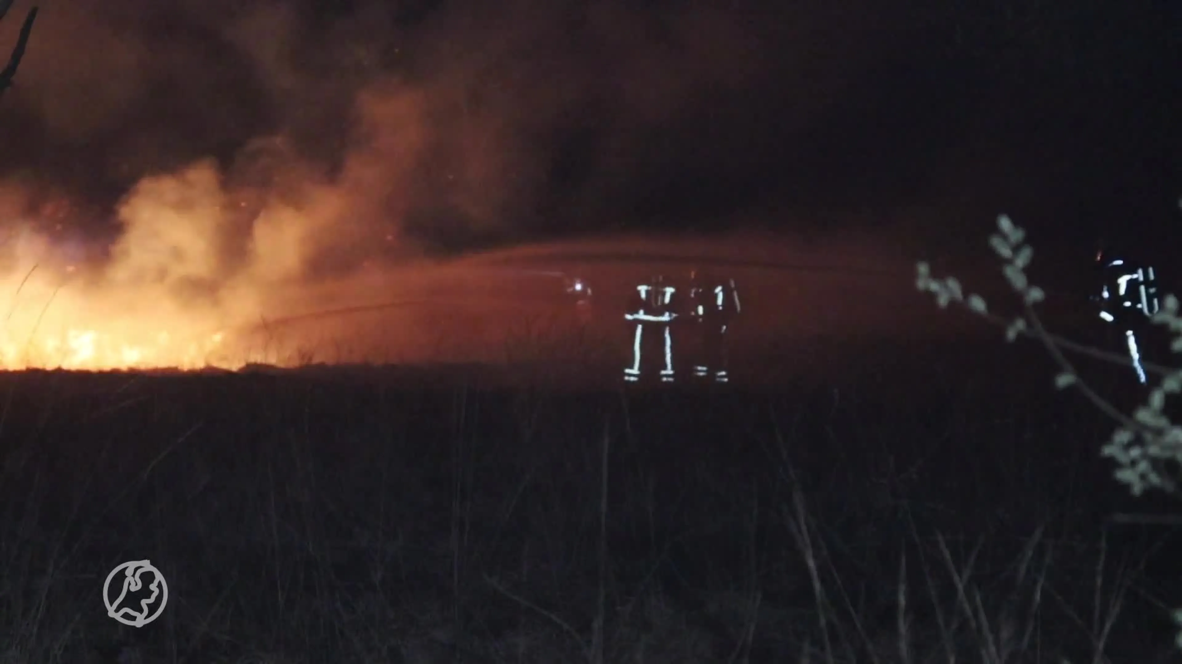 Zeer grote brand in natuurgebied Paaskamp bij Assen