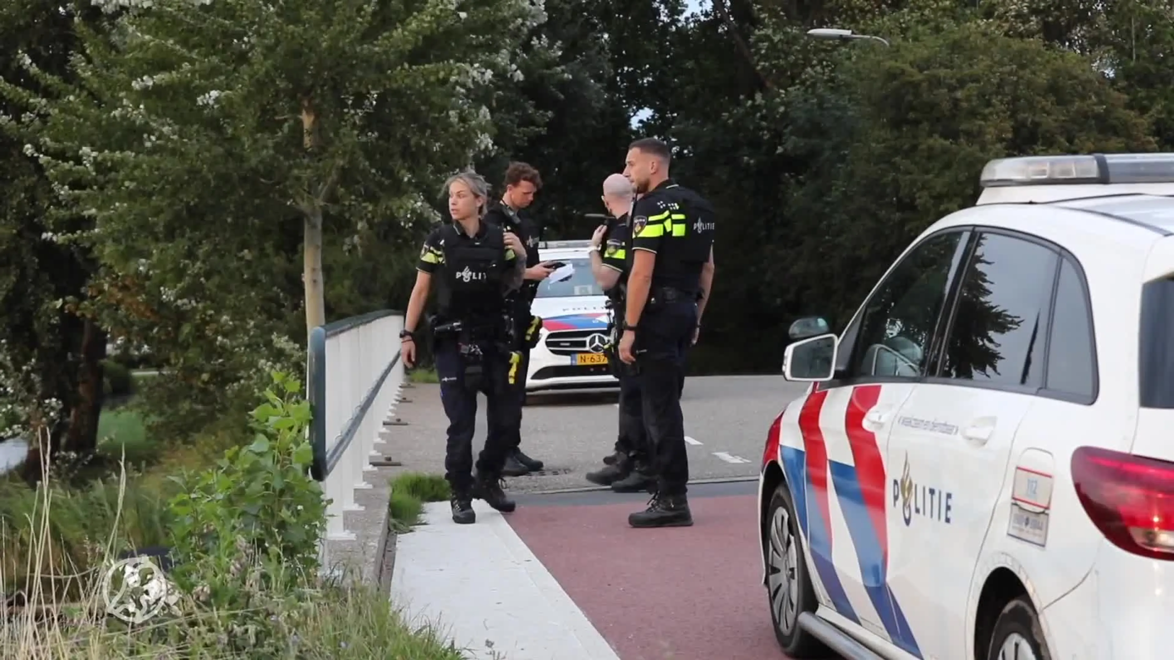 Man (40) bedreigt jonge kinderen met nepvuurwapen