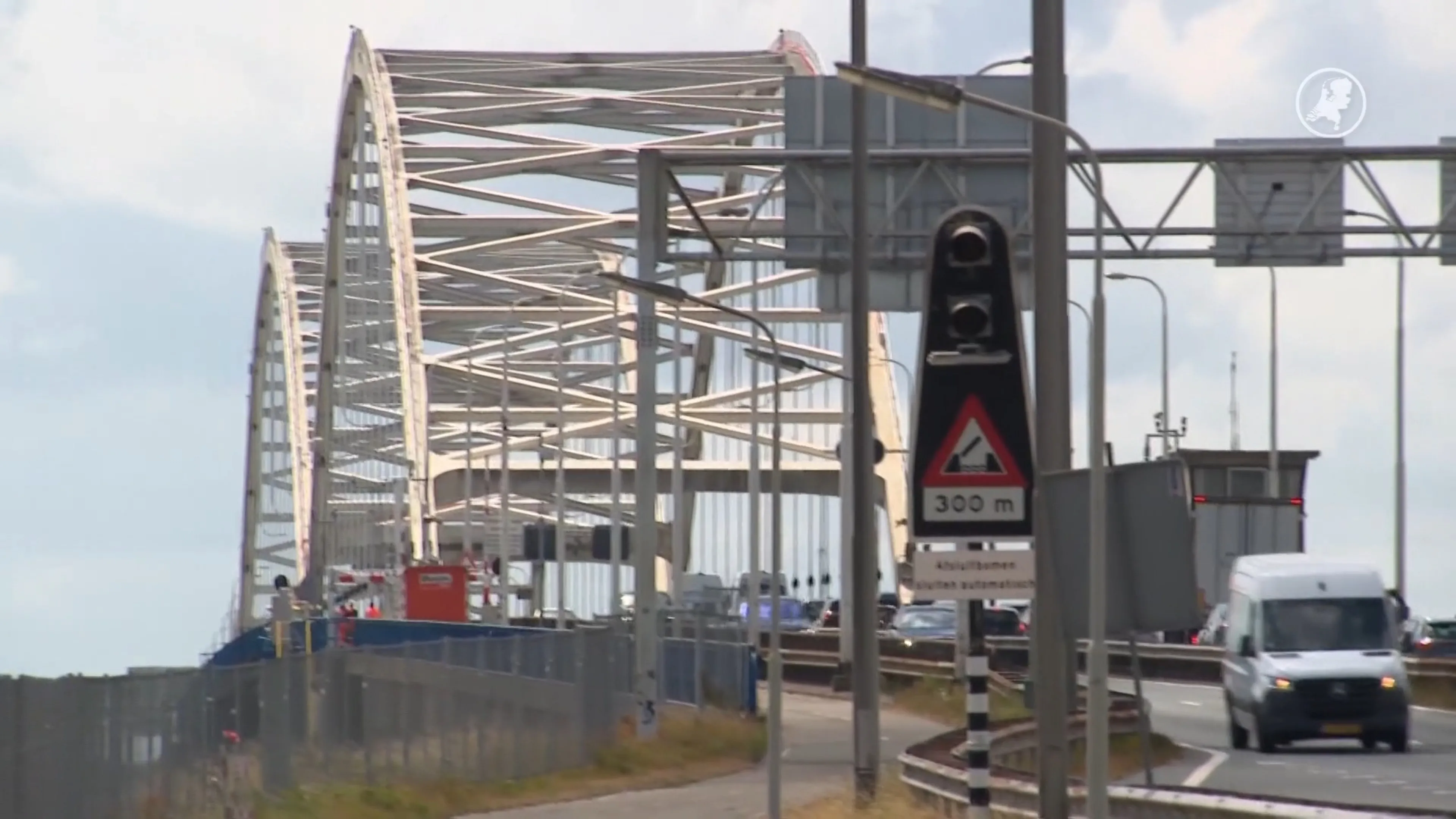Veel afsluitingen door werkzaamheden: veel bruggen en wegen hebben onderhoud nodig