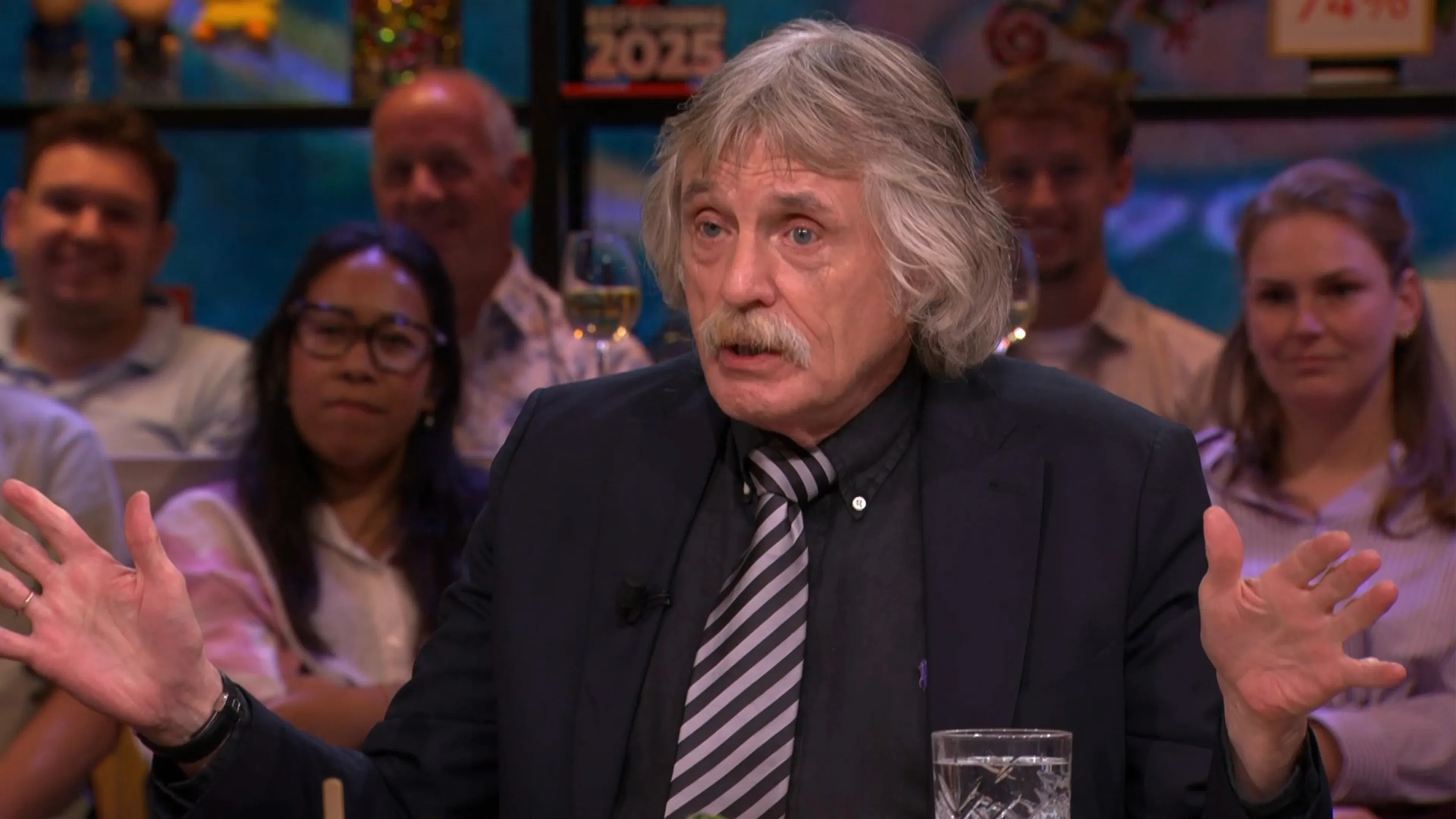 Johan Derksen vol ongeloof na Eredivisie-duel: 'De allerslechtste wedstrijd die ik heb gezien!'