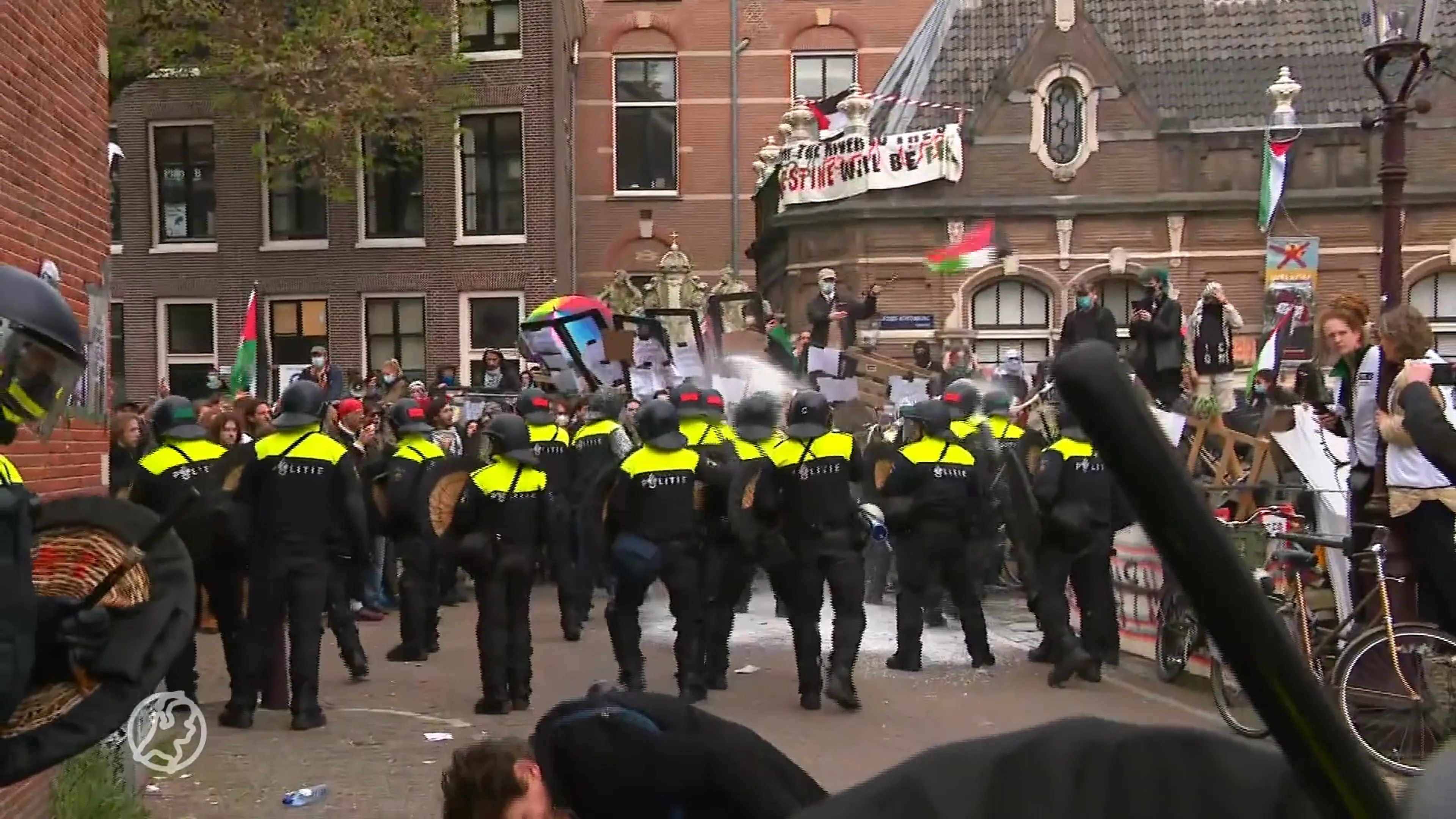 Rechter spreekt UvA-demonstrant vrij na eis van drie maanden cel