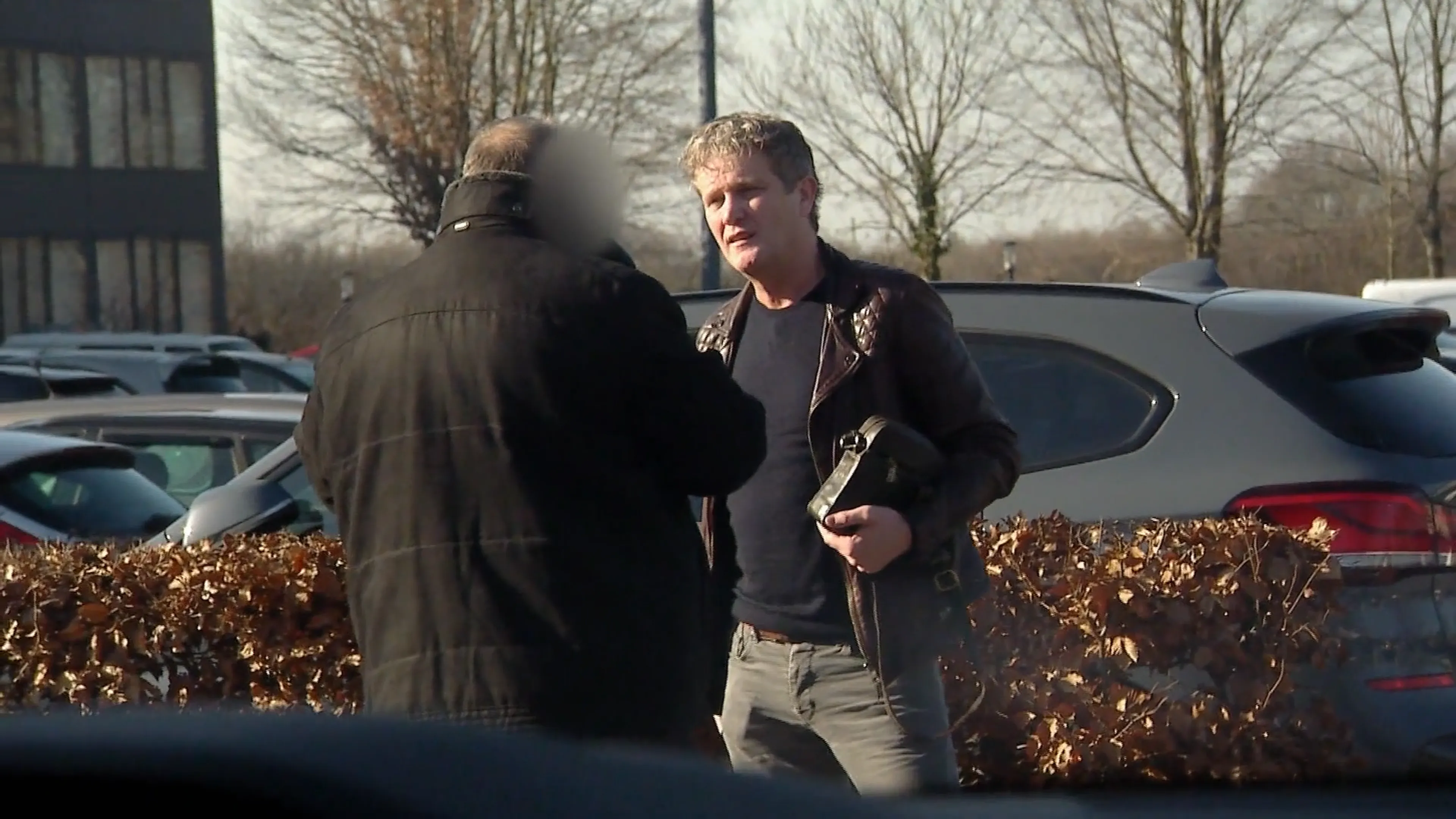 Alberto Stegeman confronteert boekhouder die tonnen steelt van ernstig zieke Mariëlle