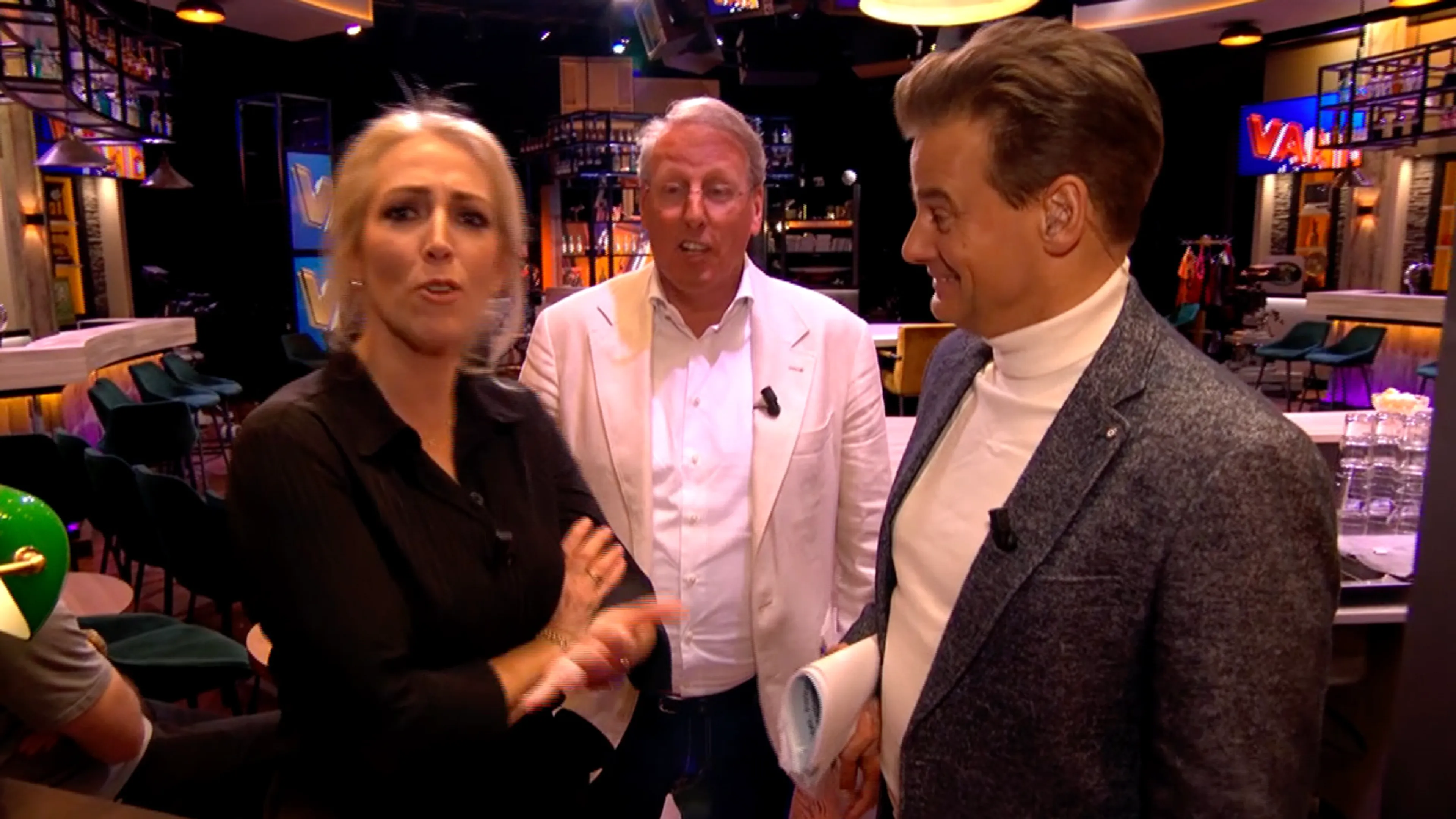 In de Wandelgangen: Lilian hoort opmerking Chris over z'n schoonmoeder: 'Dat kan toch niet?!'