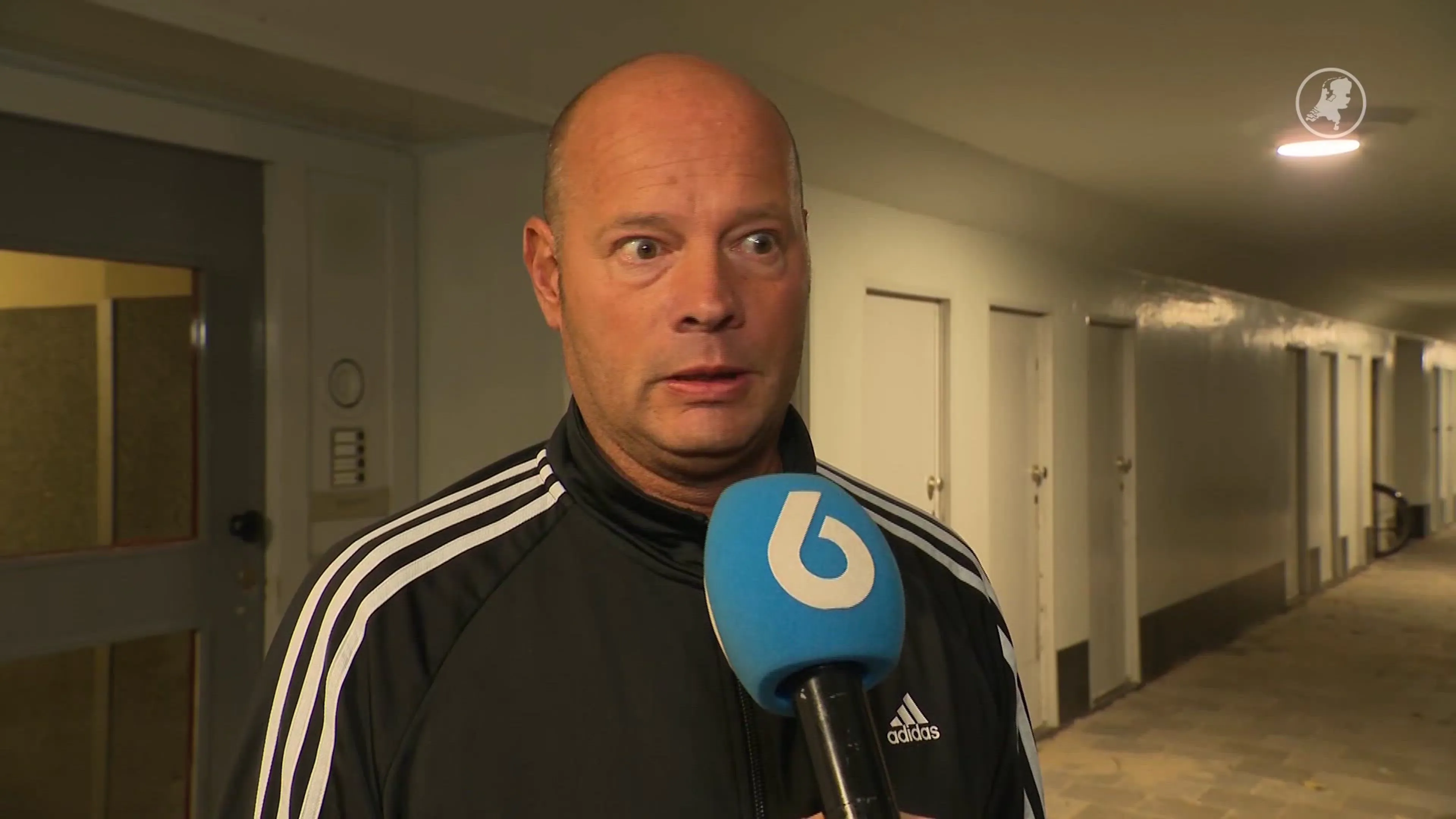 Bejaarde vrouw heeft gebroken rug na brute overval