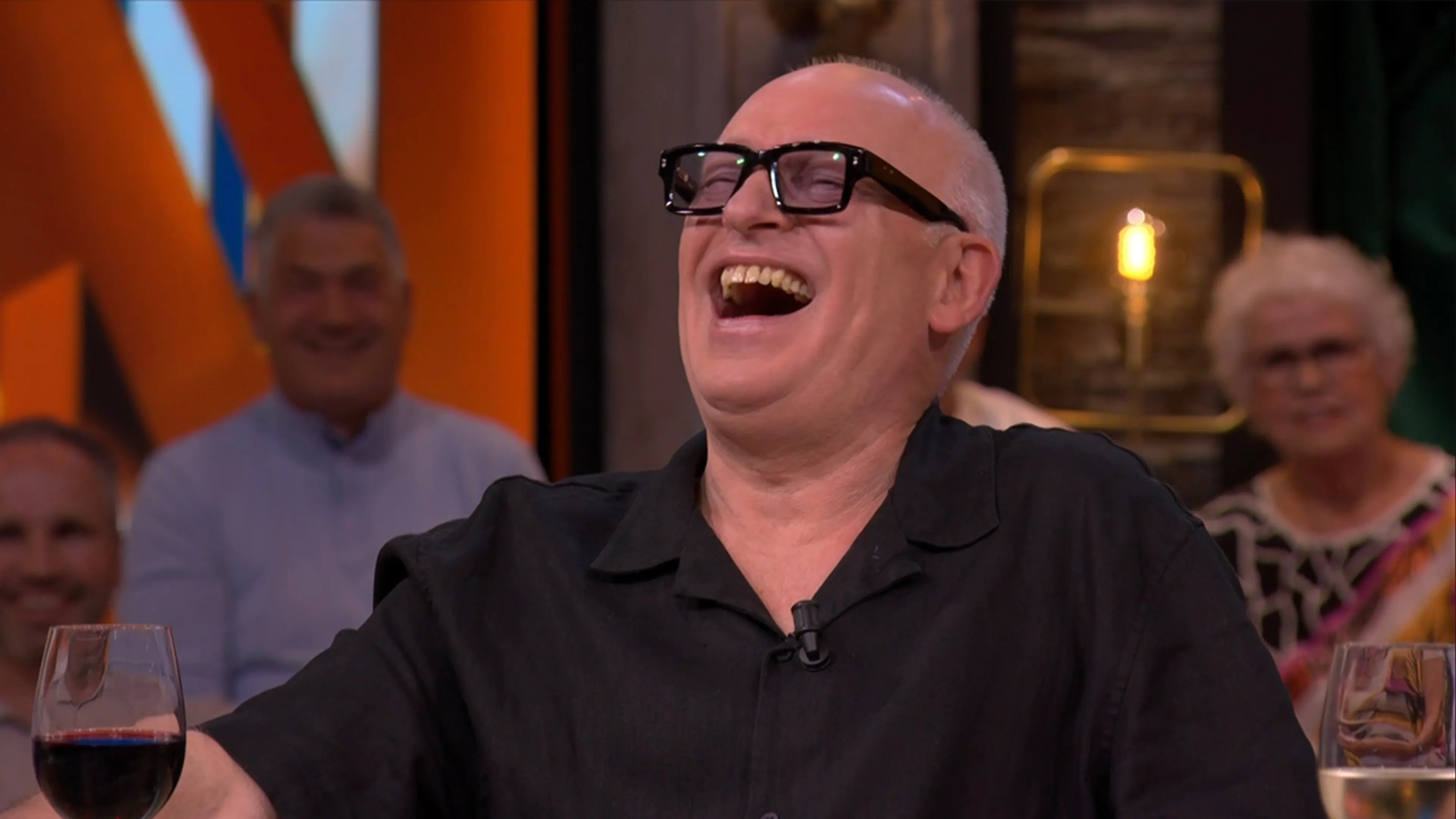 René grapt over haarscheiding: 'Ik heb een brede scheiding!'