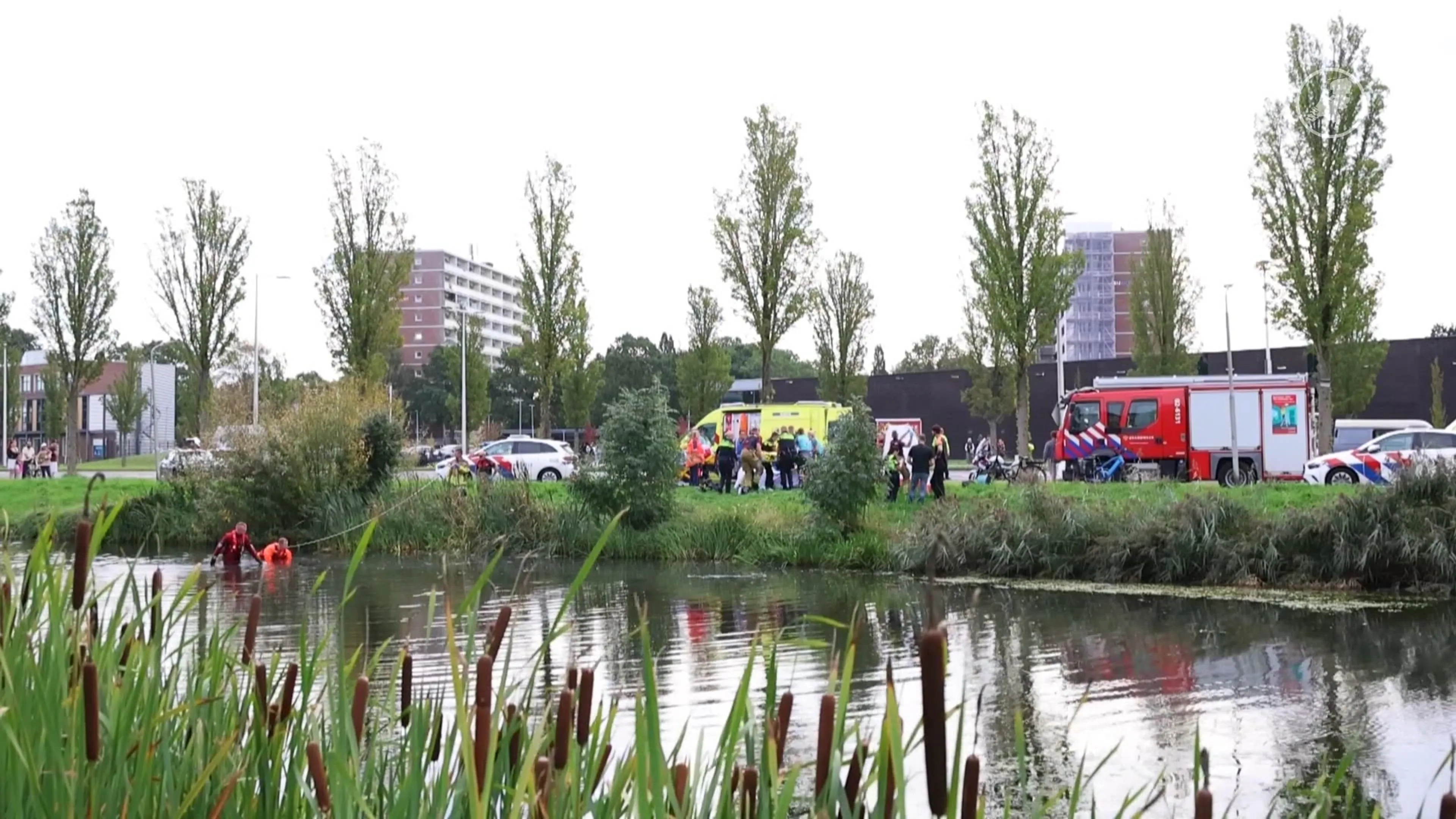Motorrijder en voetganger ernstig gewond door ongeval Leeuwarden