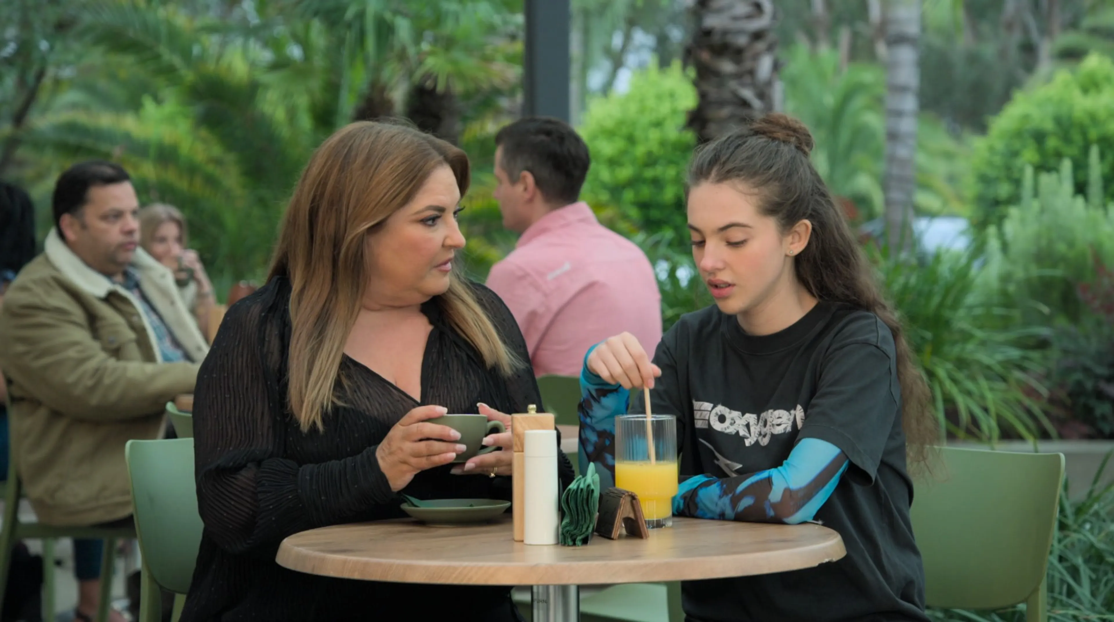 Neighbours (2023)