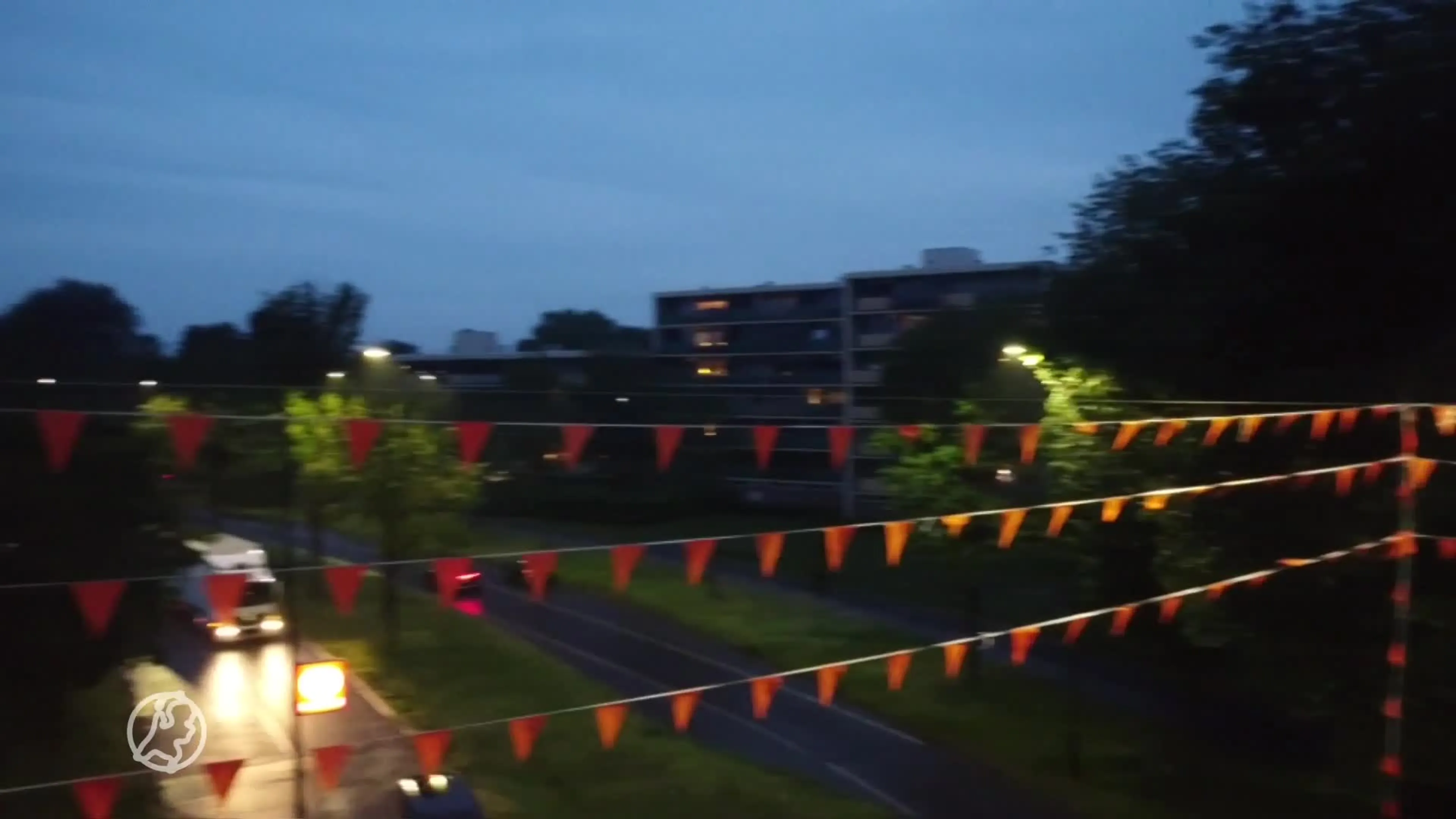 Oranje-rotonde Apeldoorn klaar voor EK