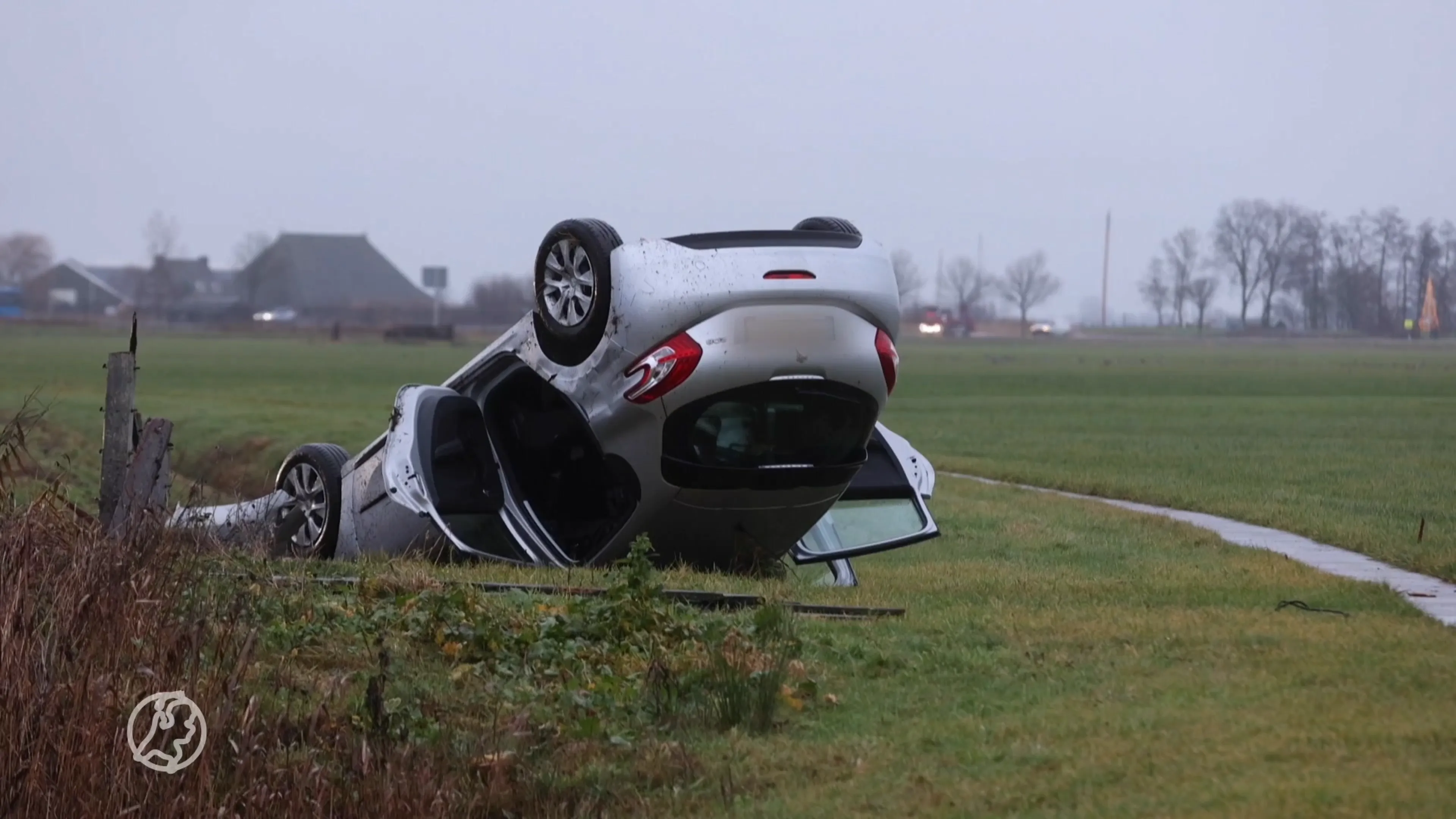 Twee gewonden bij aanrijding Woudsend