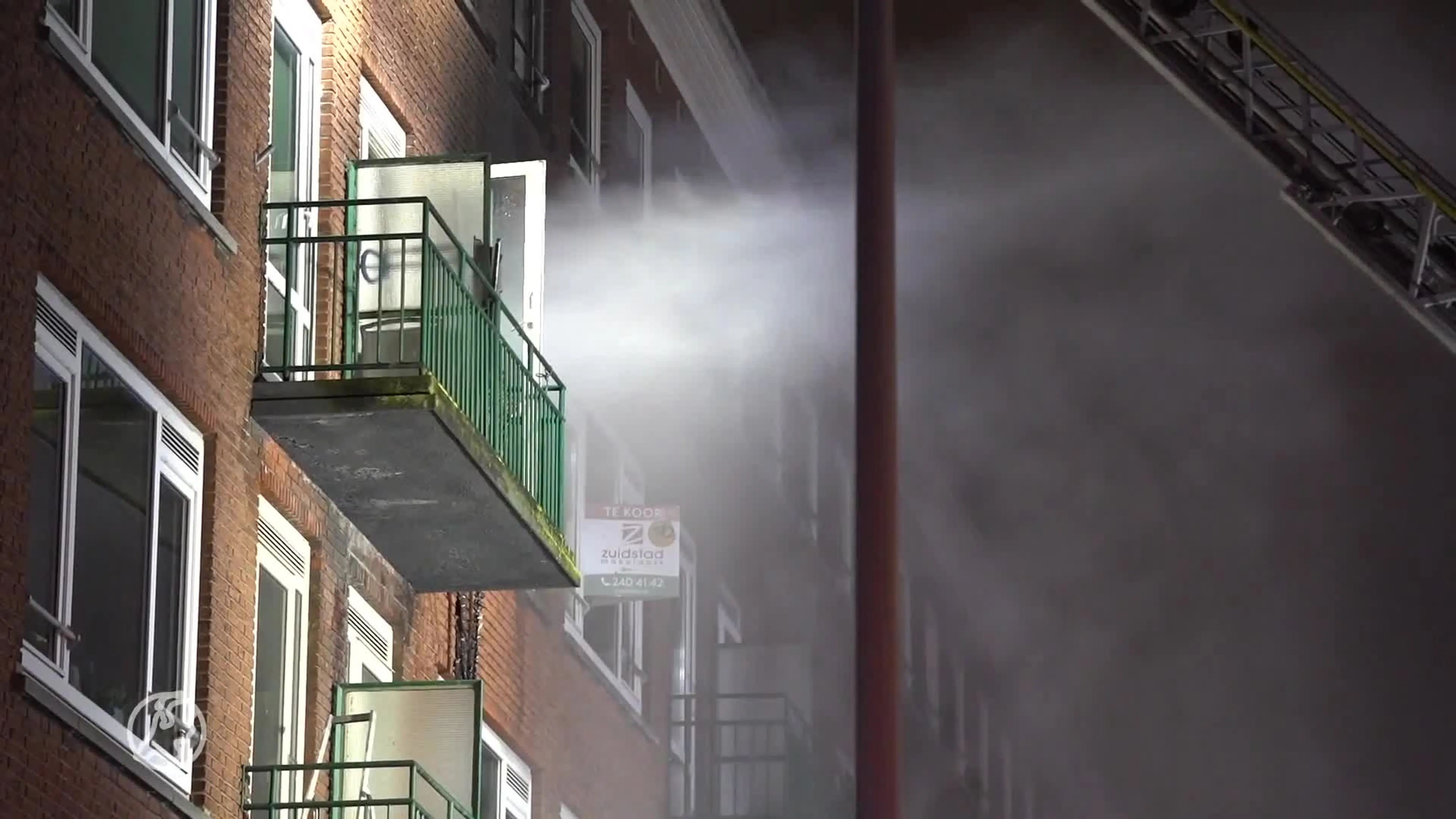 Dode na uitslaande woningbrand in Rotterdam