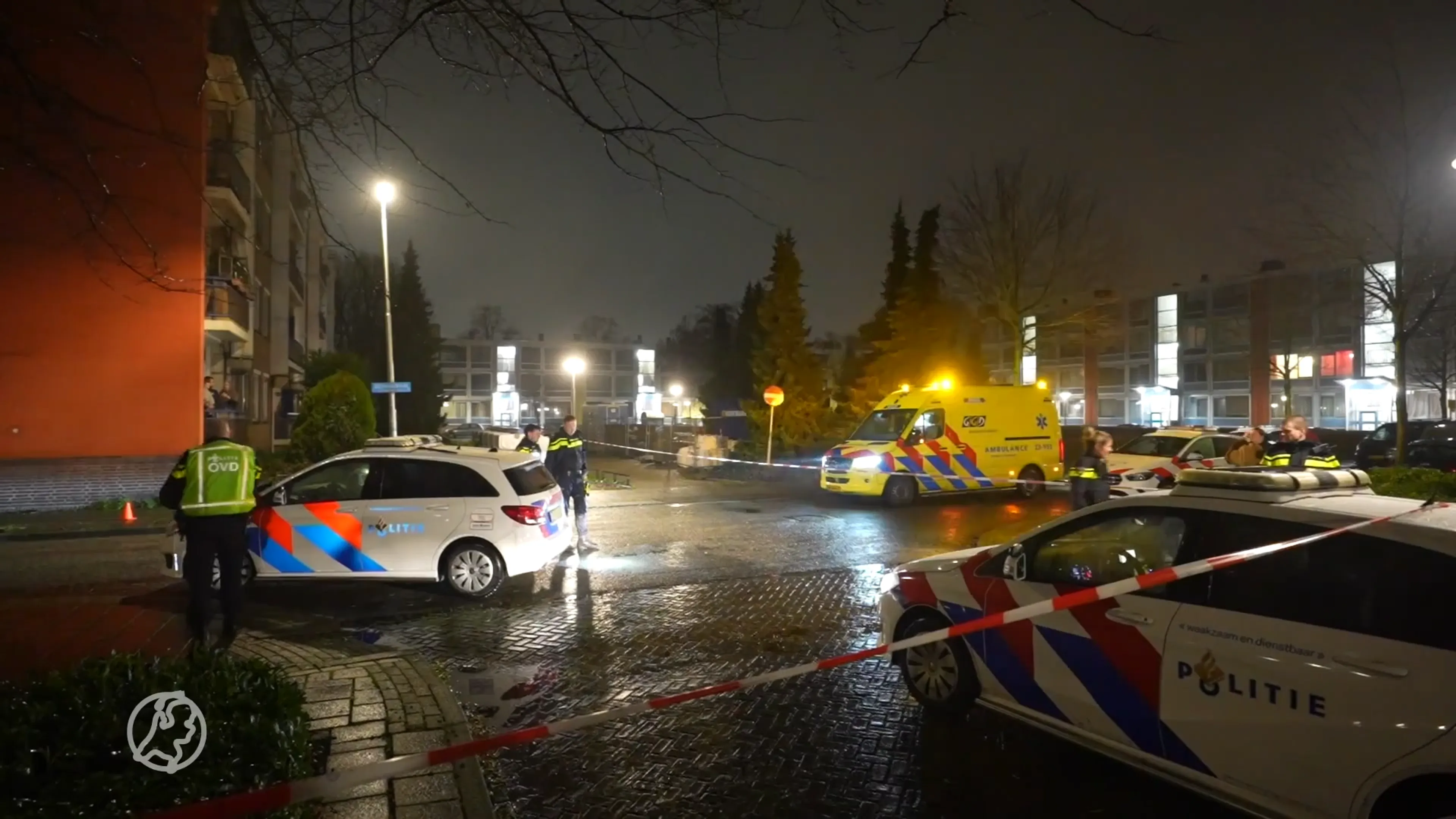 Stokken, messen en hakbijl op straat na steekpartij in Eindhoven