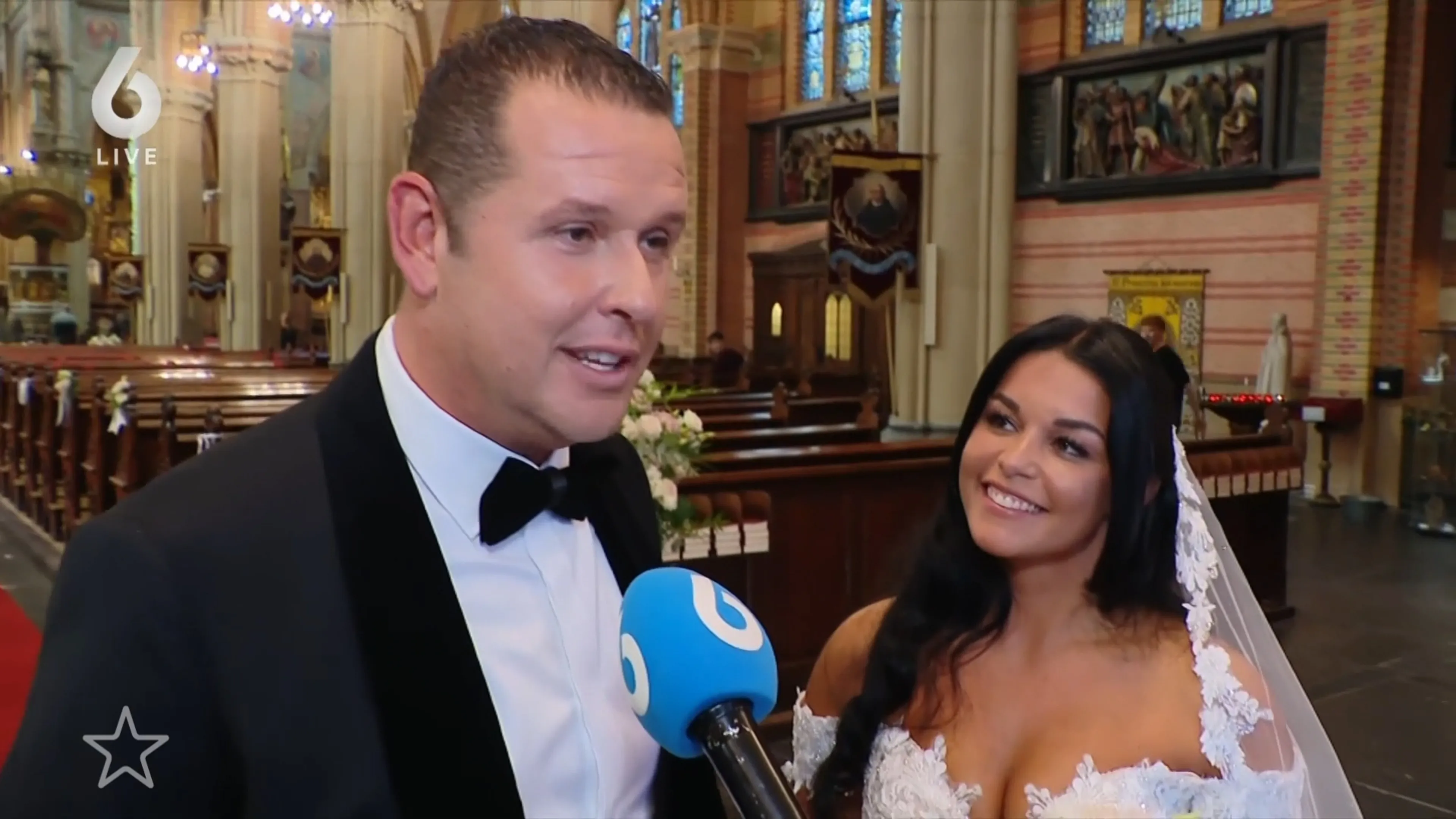 Zanger John West trouwt met partner Marina