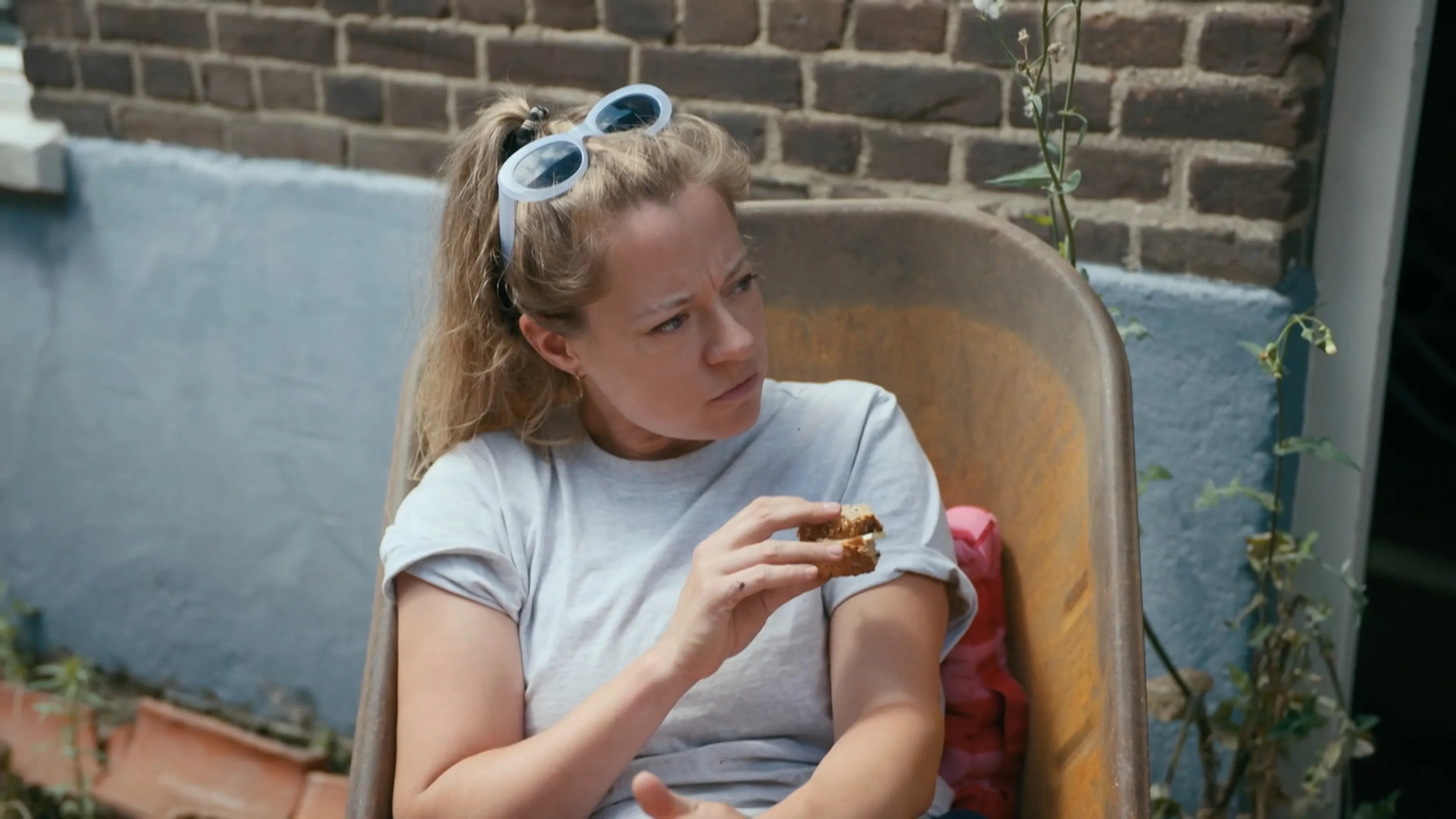 Hannah verbaast zich over thuiswonende mannen