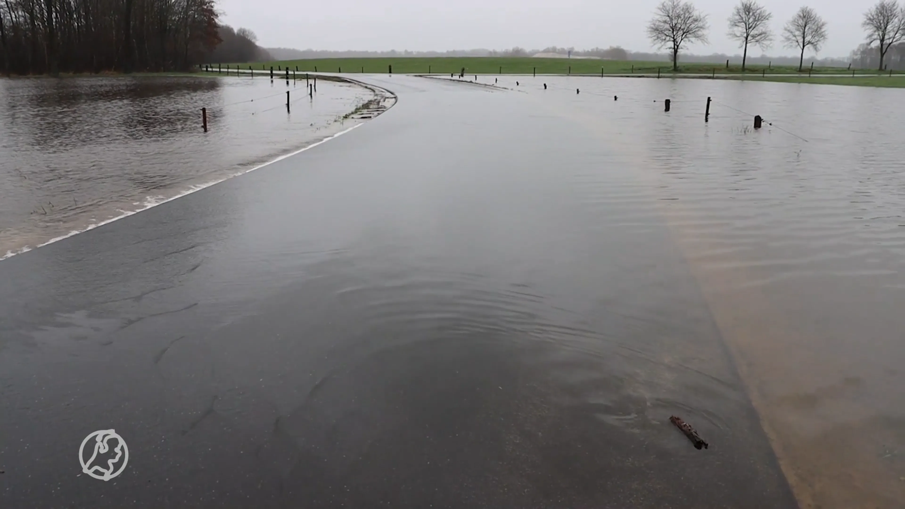 Hoogwater teistert Nederland op steeds meer plekken