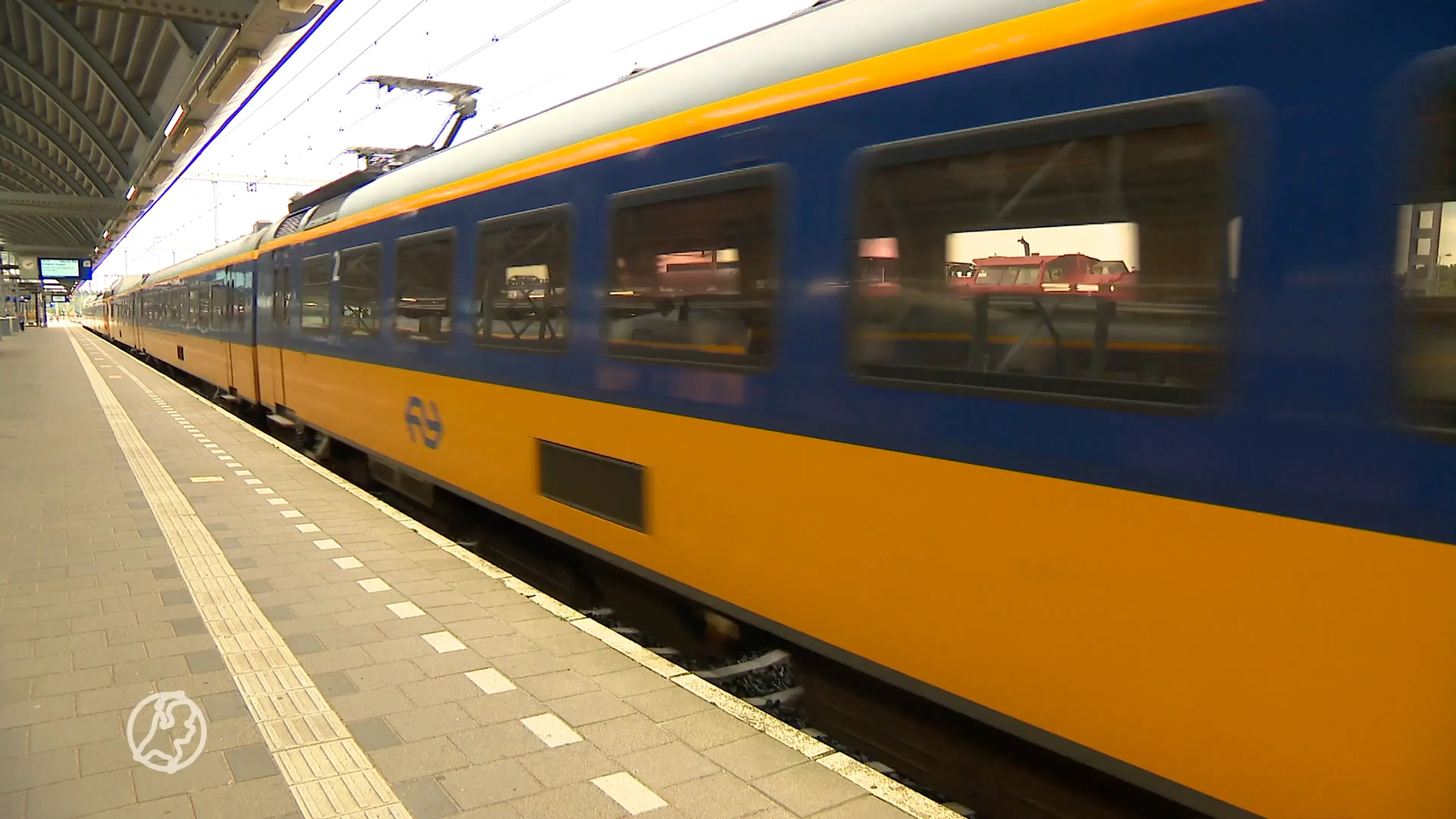 Vrijdag groot deel van dag forse treinhinder bij Schiphol door werkzaamheden
