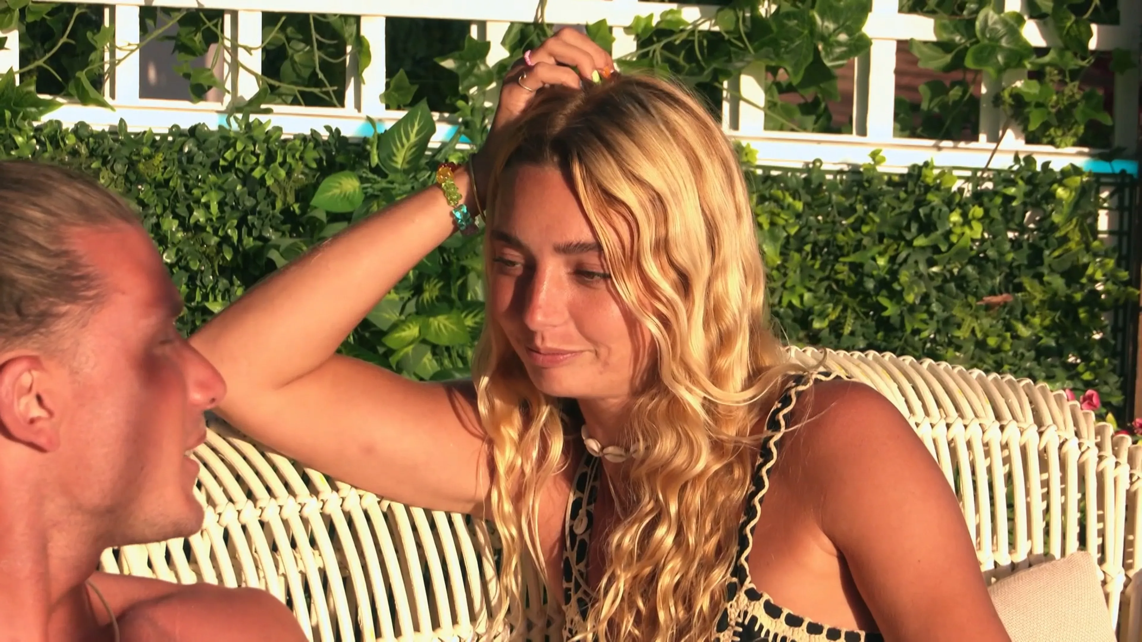 Thira wil duidelijkheid: 'Vind je haar een optie?'