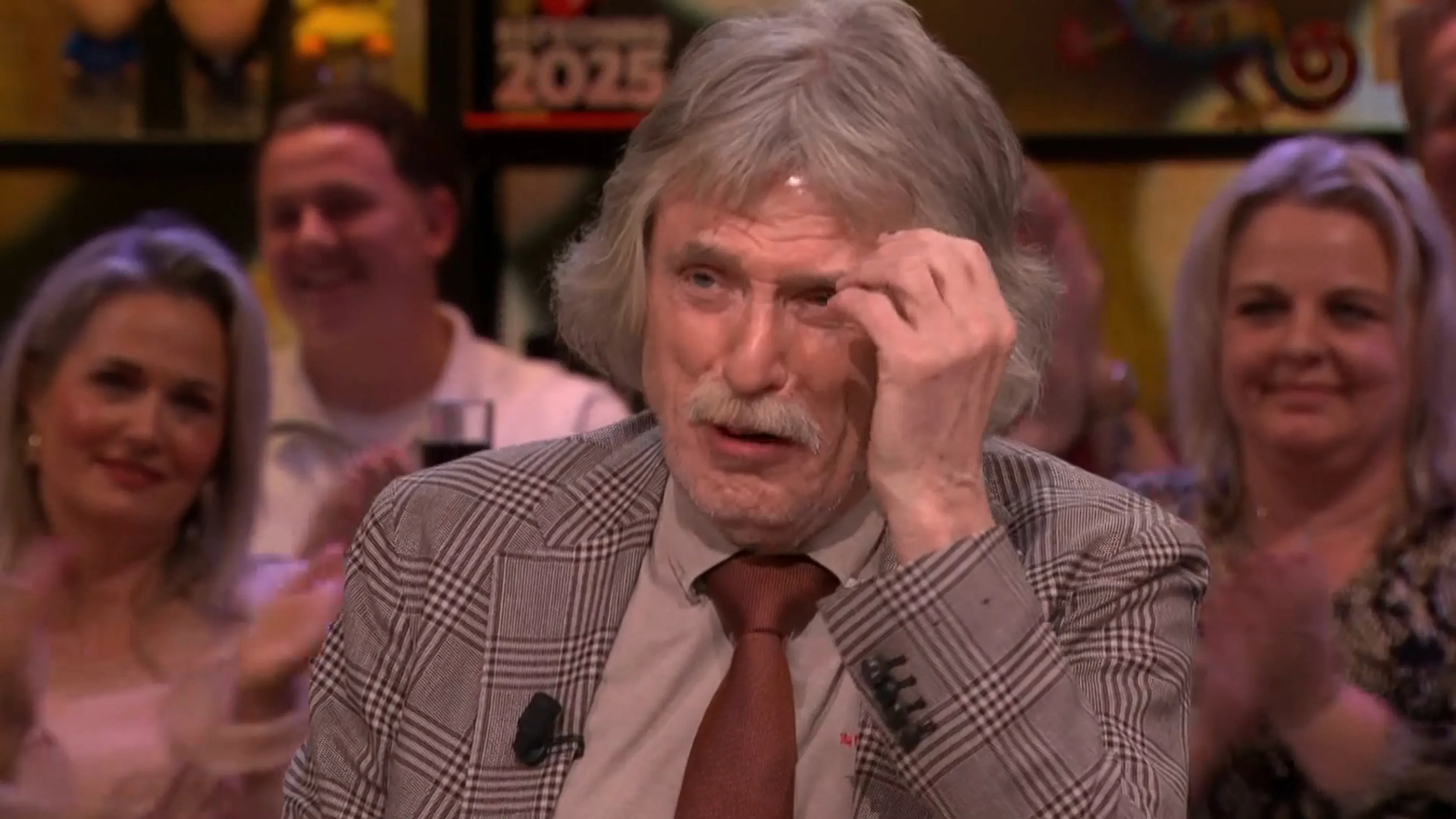 Ovatie voor Johan Derksen bij Vandaag Inside maakt emoties los