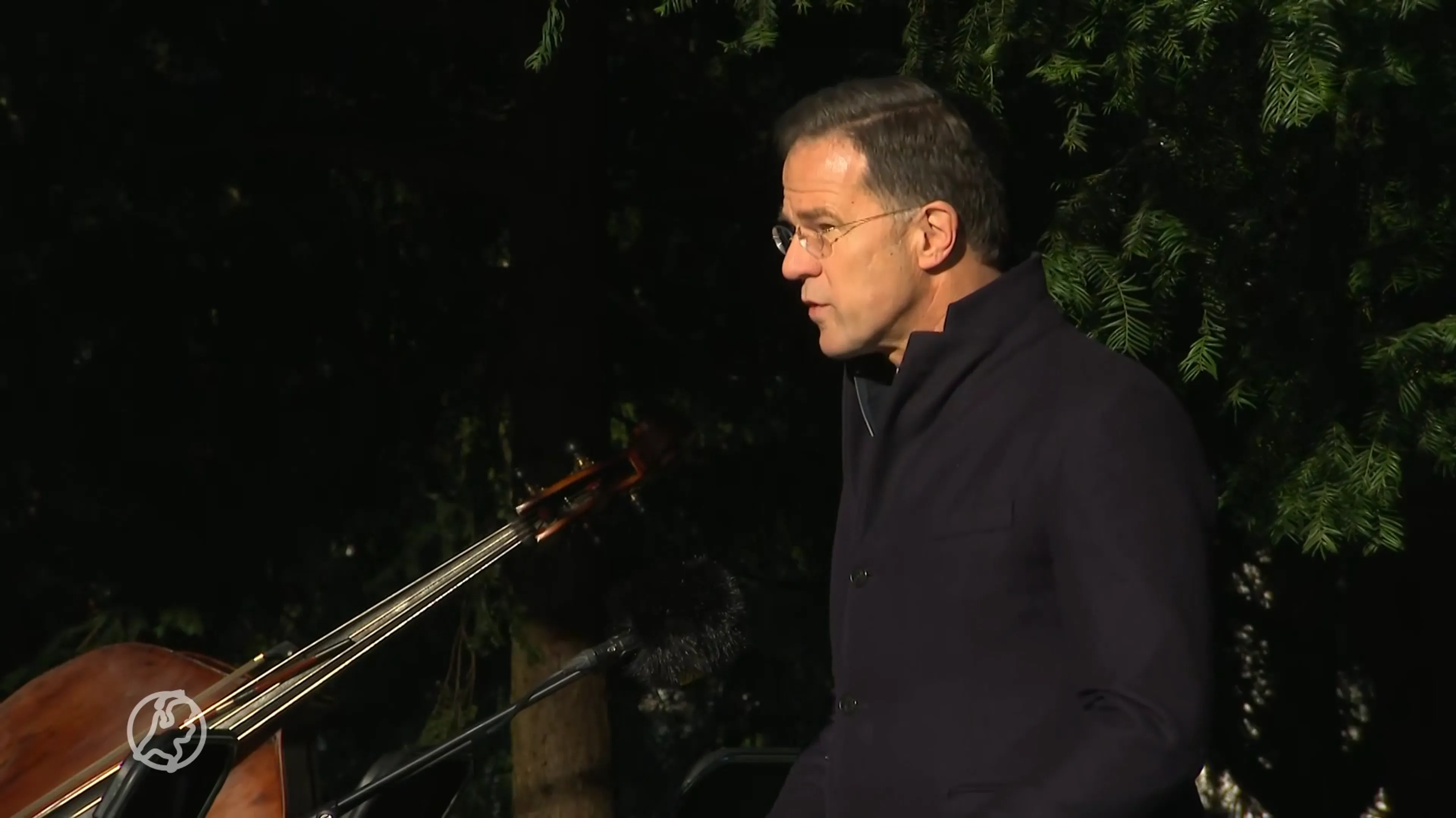 Rutte hekelt op Holocaustherdenking 'moordpartij' van 7 oktober