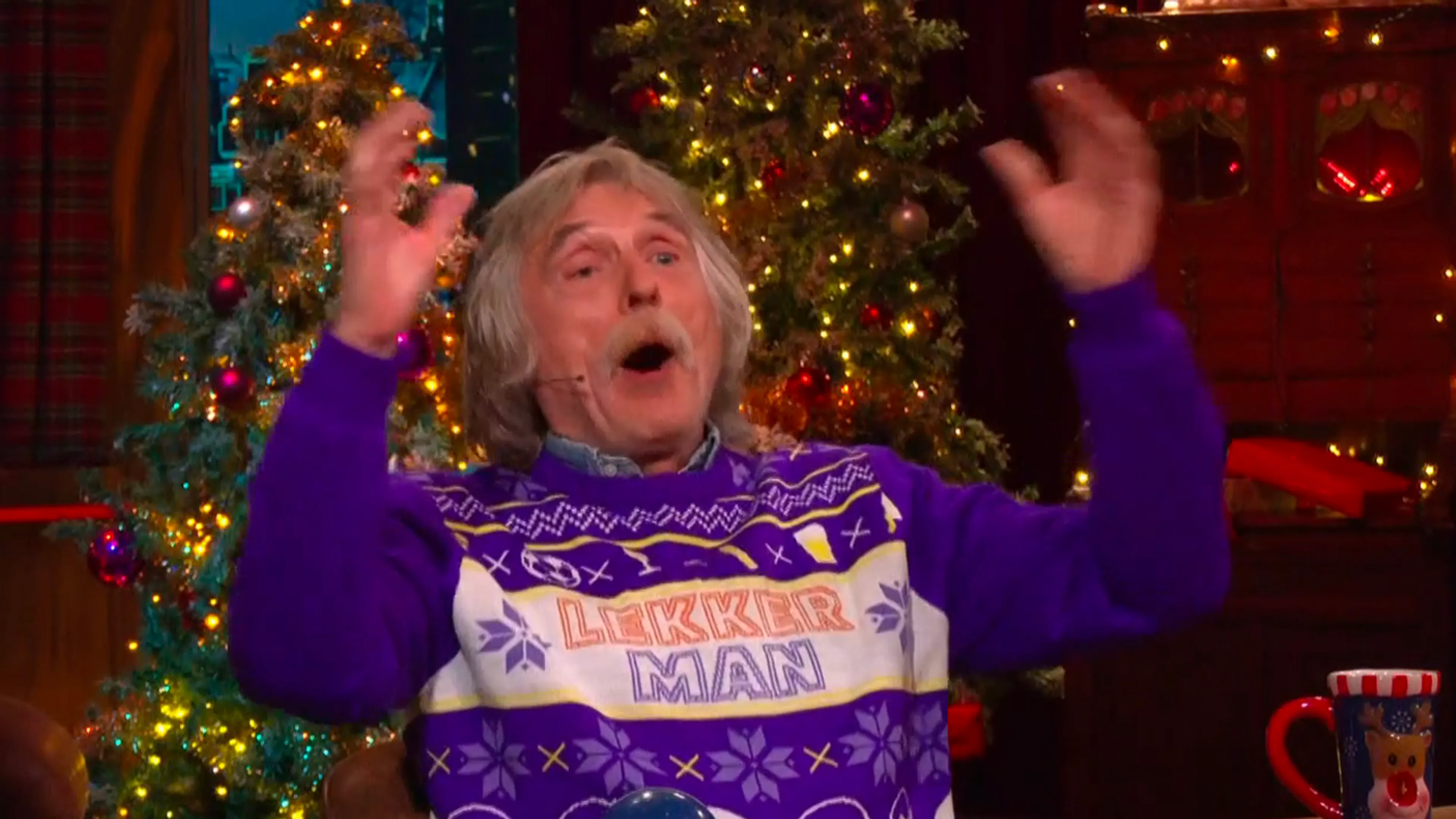 Johan zingt ‘Sweet Caroline’ in De Top 4000 Muziekquiz
