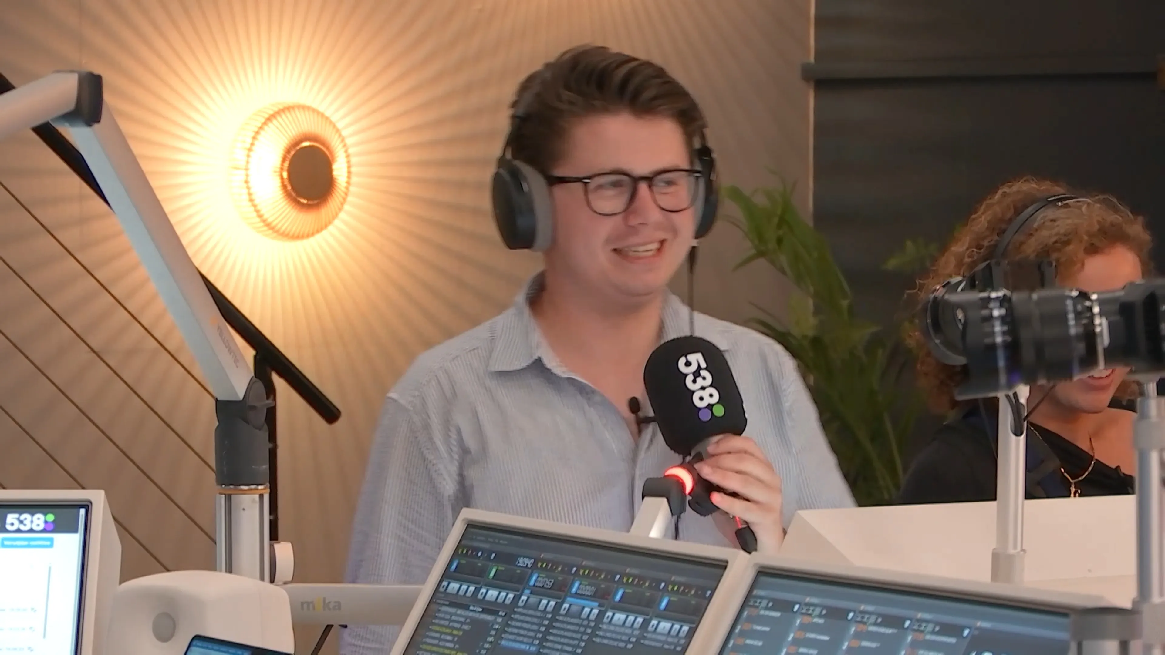 Radio 538 ging live vanuit de loods!