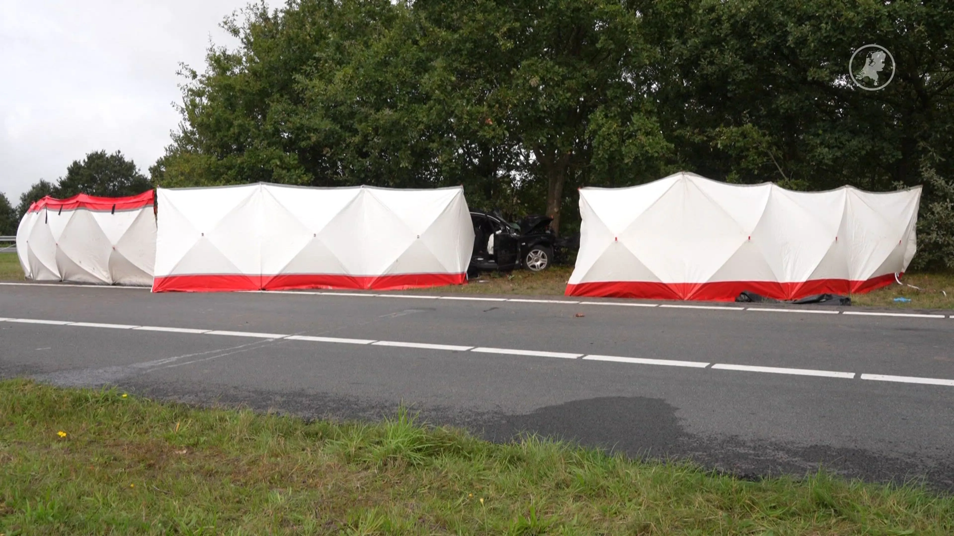 Kind overleden na zwaar ongeval op A28, vier mensen raken zwaargewond