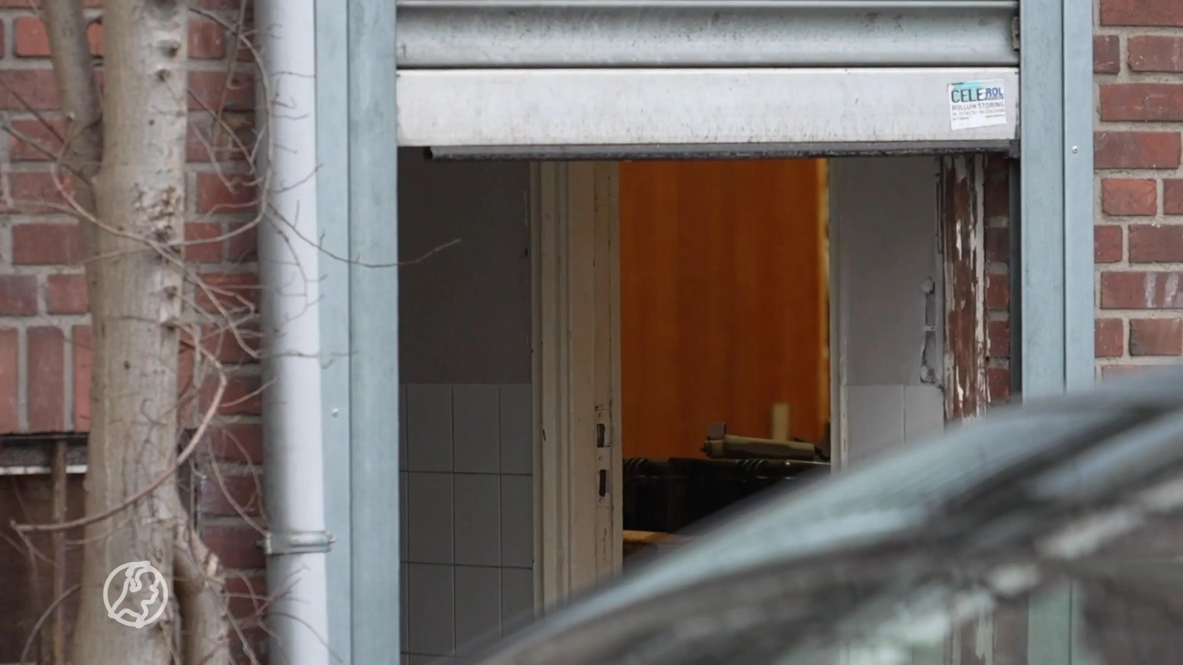 Vermoedelijk drugslab in woonwijk Rotterdam aangetroffen na melding stankoverlast