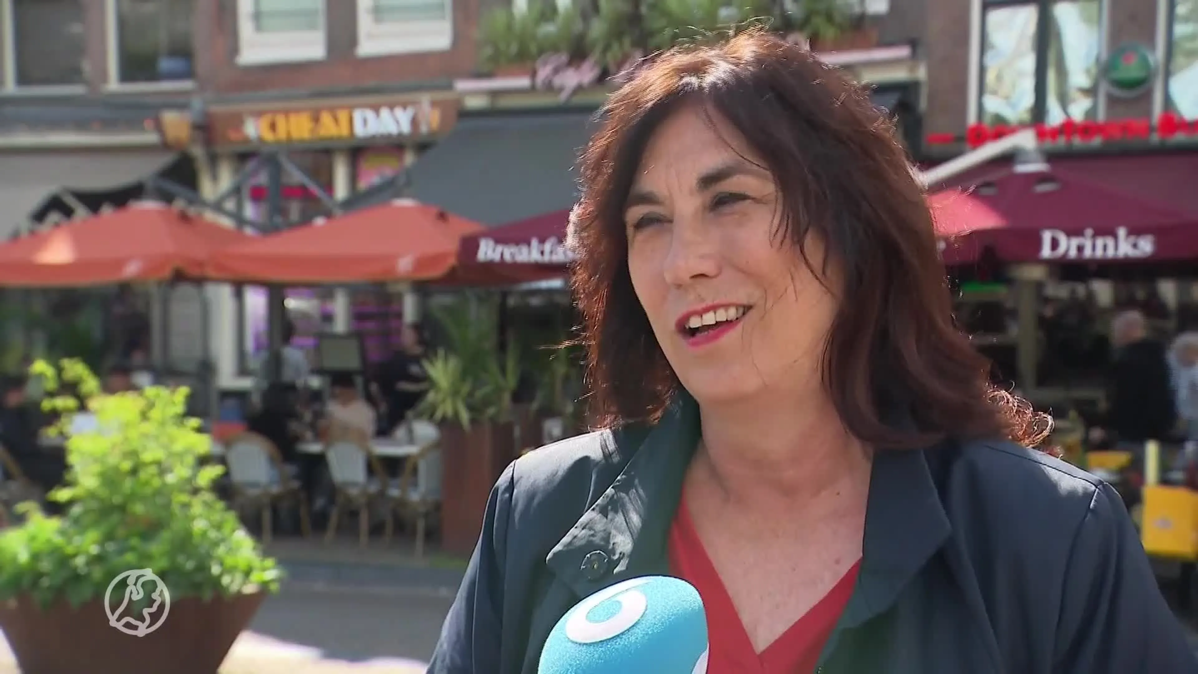 Amsterdamse horeca schrikt zich rot van terrasbelasting: 'Bijna 3 keer zo hoog'