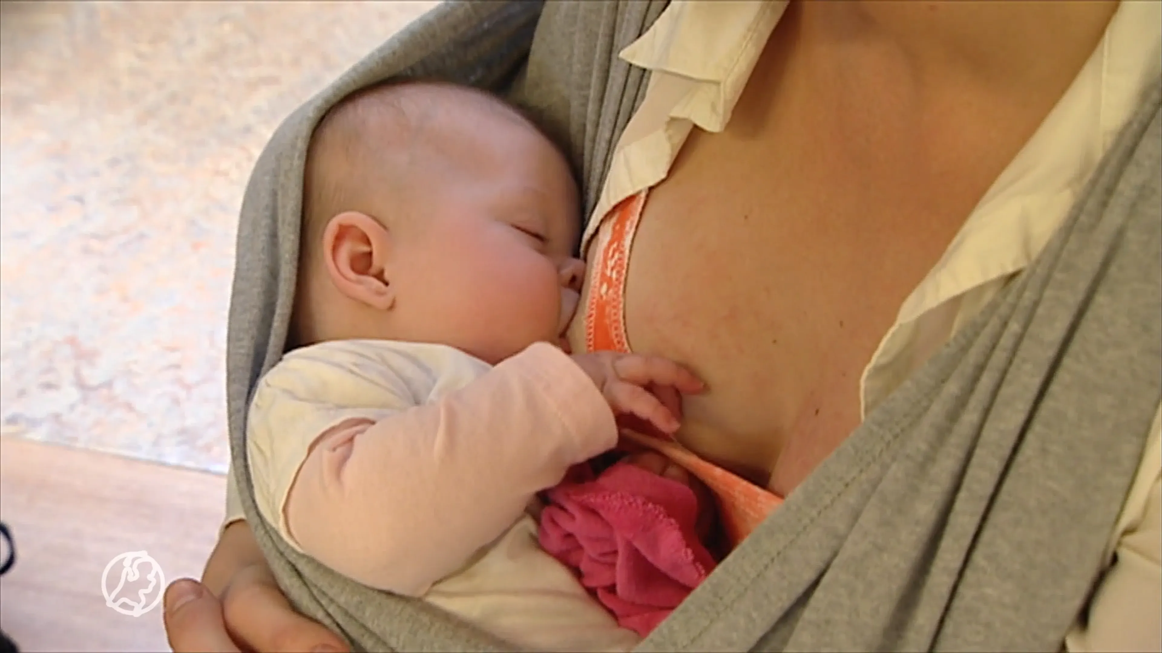 Moeder Dorien pleit voor meer ruimtes voor borstvoeding
