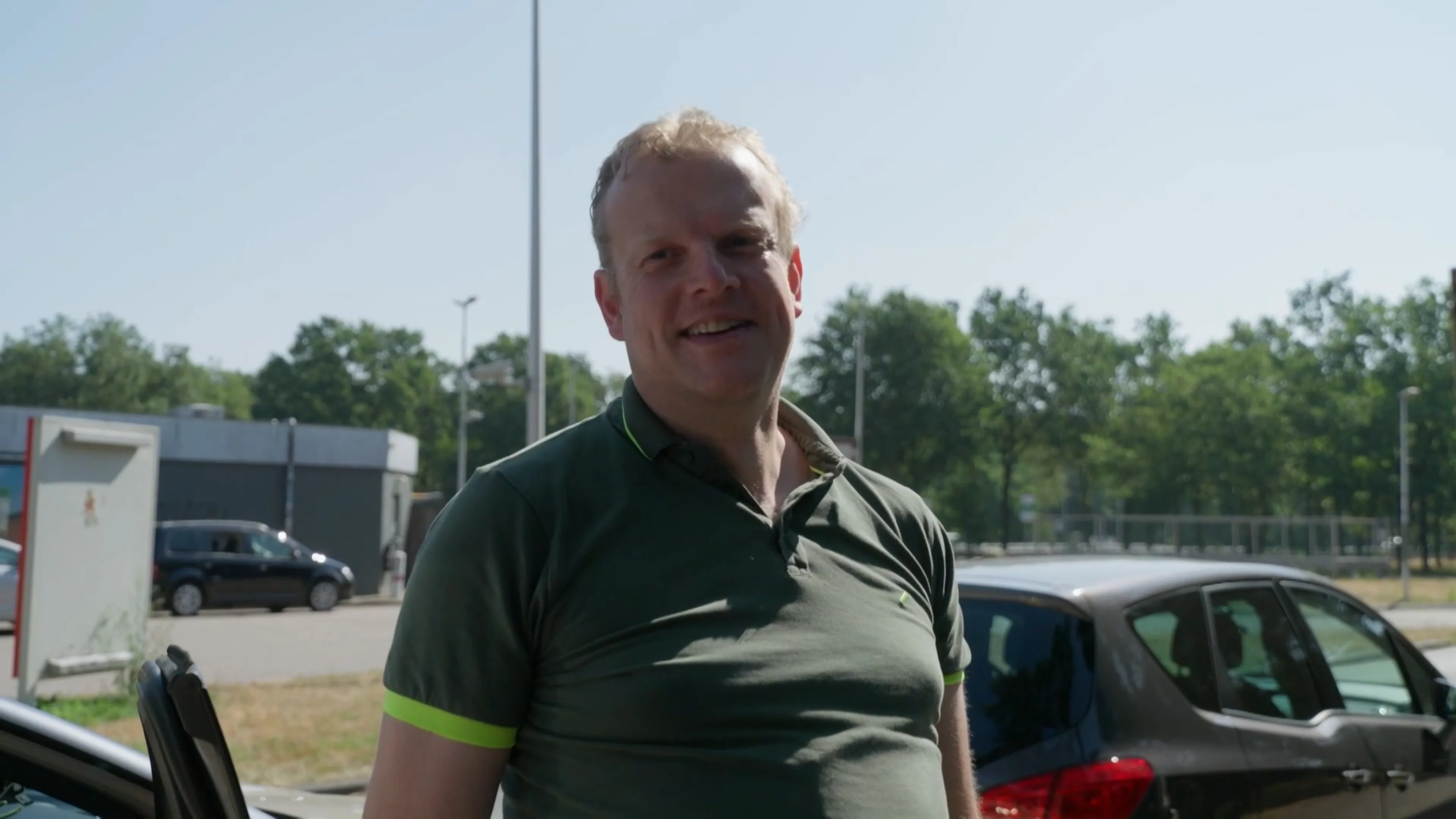 Na een uurtje rijden moet Familie Engel alweer stoppen