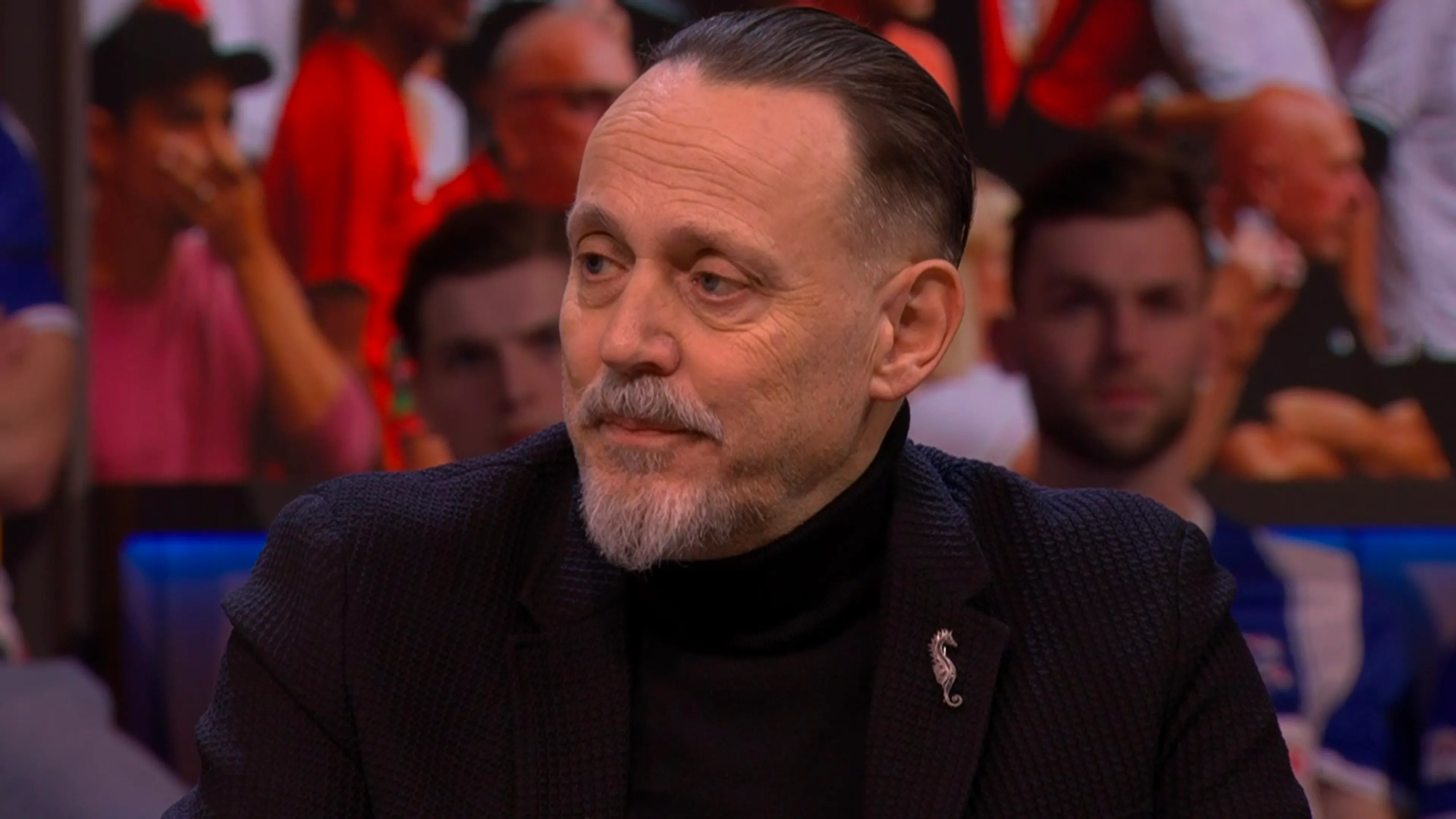 Hugo Borst keihard voor Ajacied: 'Hij heeft er geen zin in, zit gewoon z'n geld te pakken!'