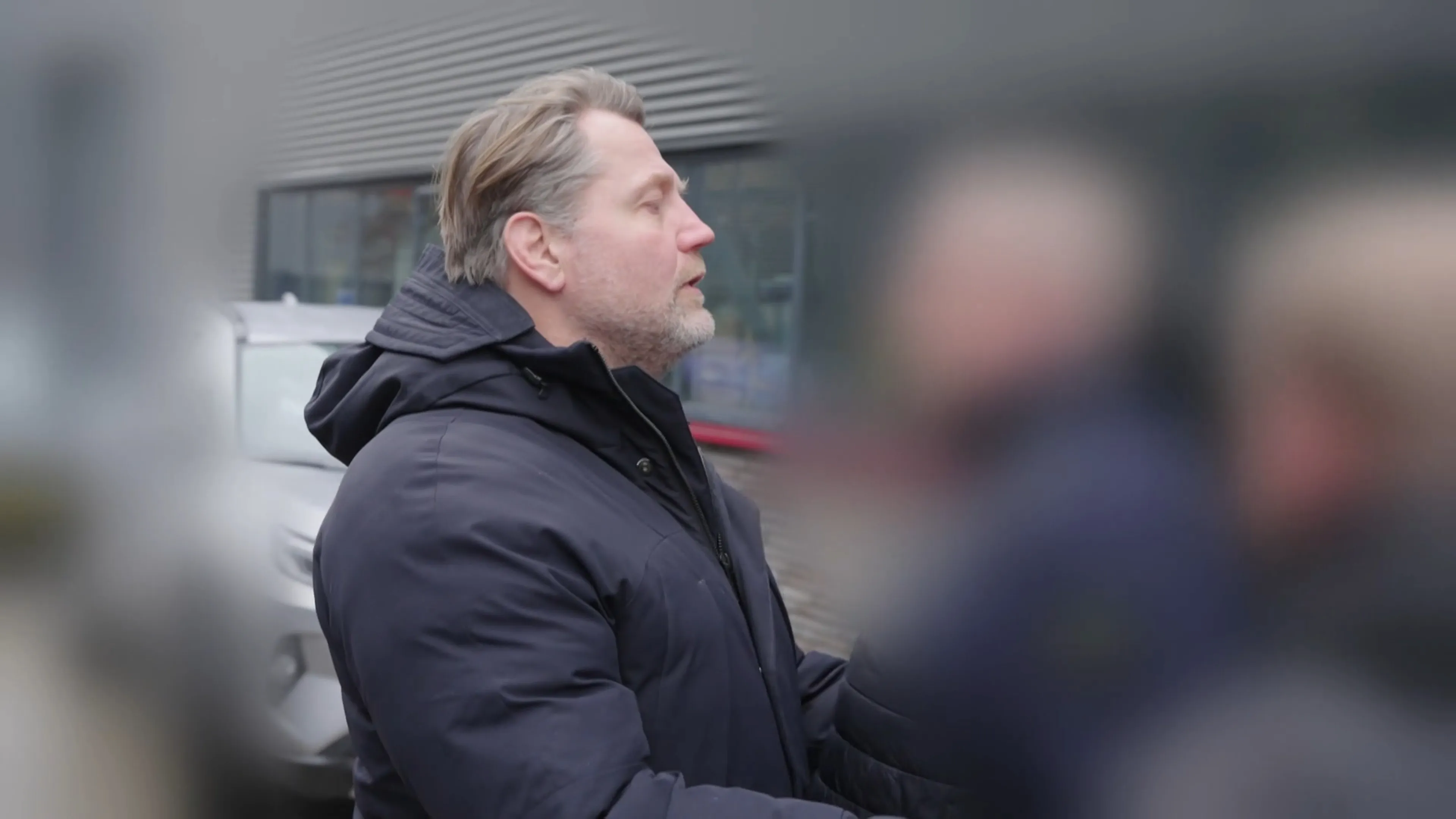 Dennis confronteert ondernemer: ‘Ze krijgen geen cent’