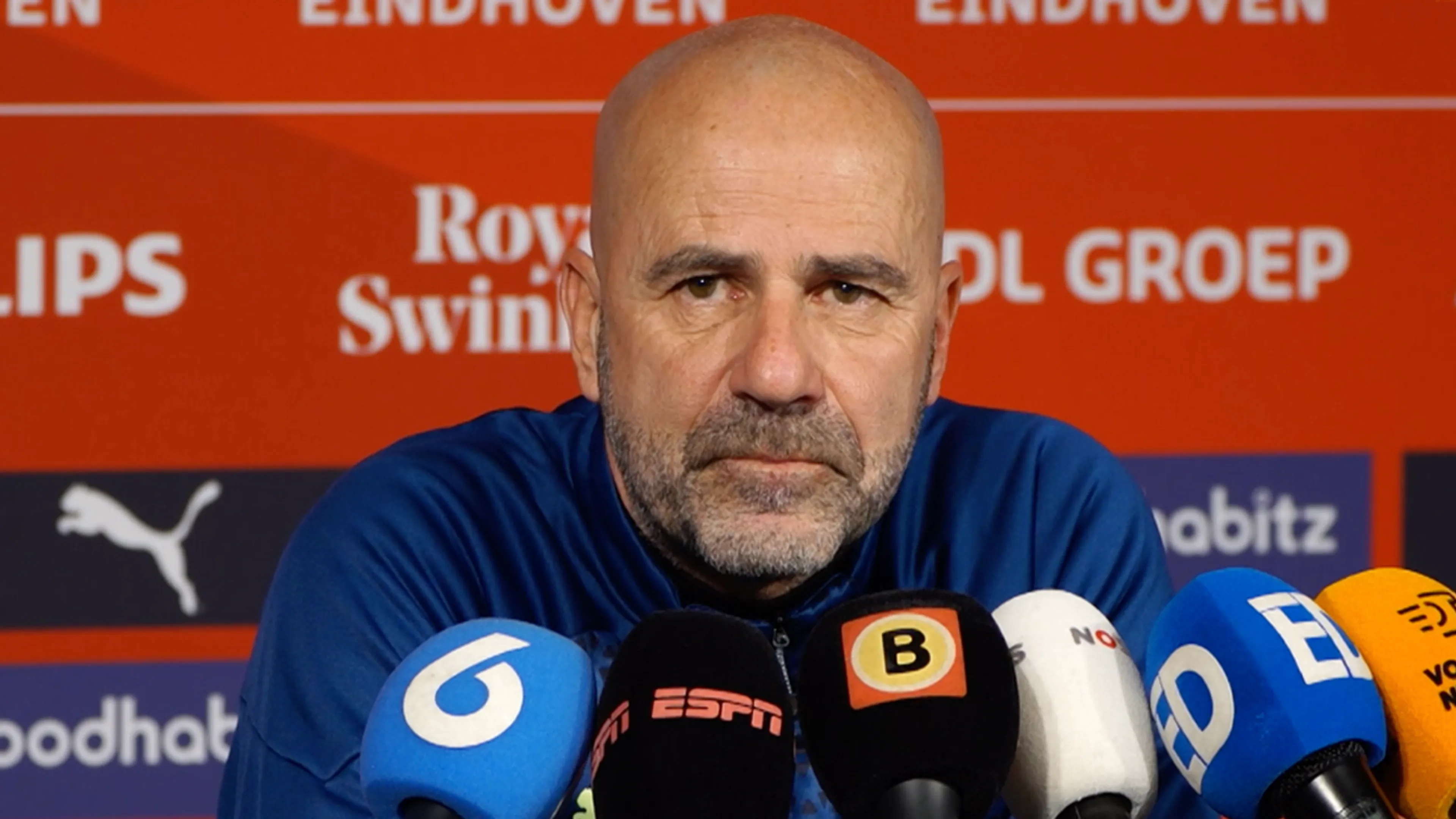 Bosz reageert op uitspraken van Vertessen over PSV: 'Wat een onzin-verhaal, echt nonsens!'