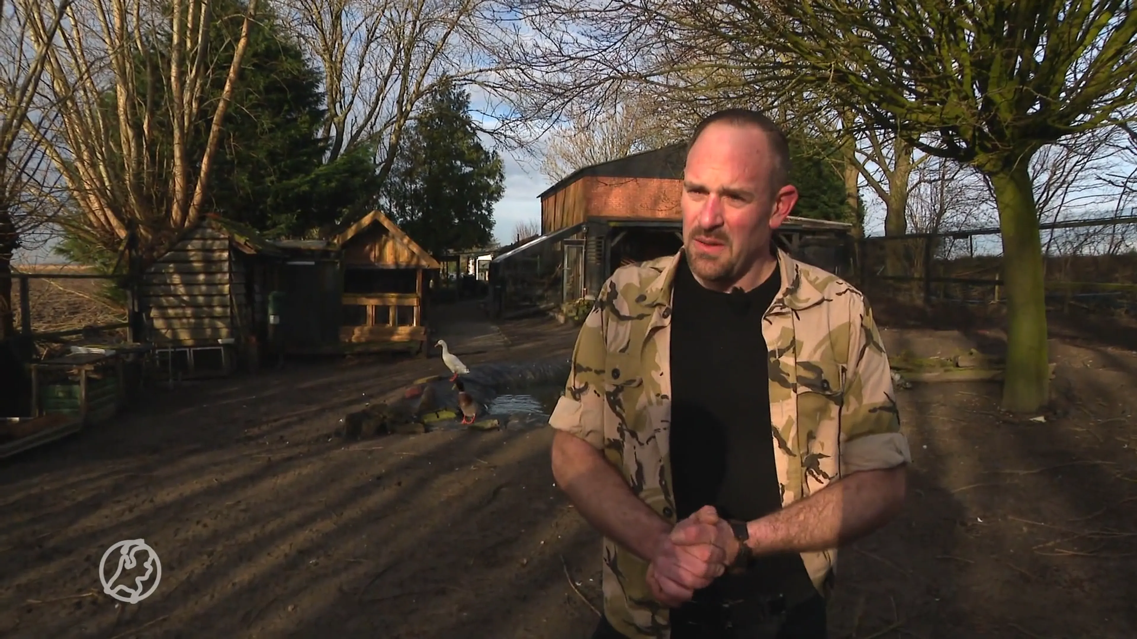 Ranger Rob hoopt dierentuin te kopen van opbrengst tweedehands stoelen