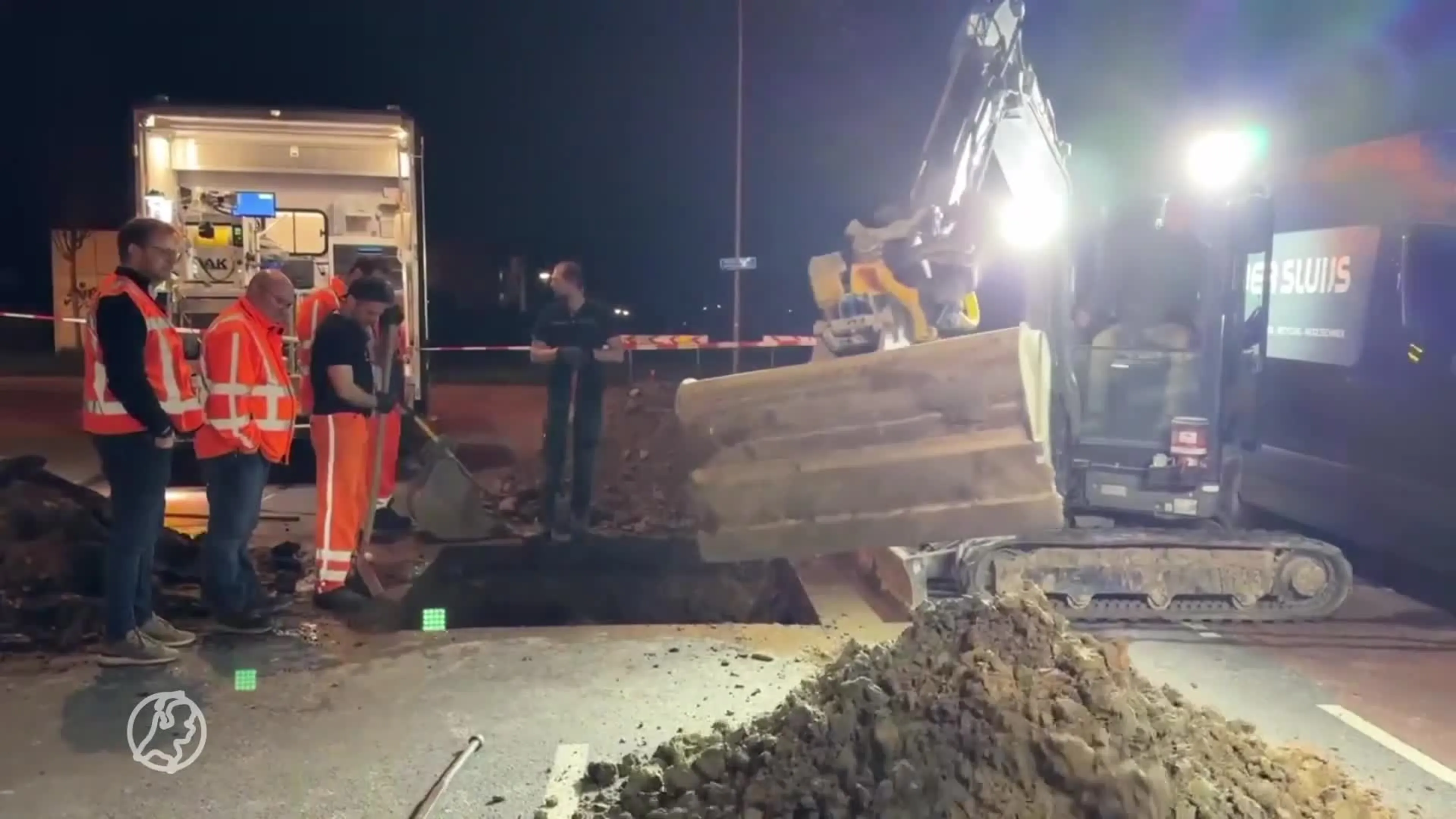 Sinkhole zorgt voor afgesloten straat in Maastricht
