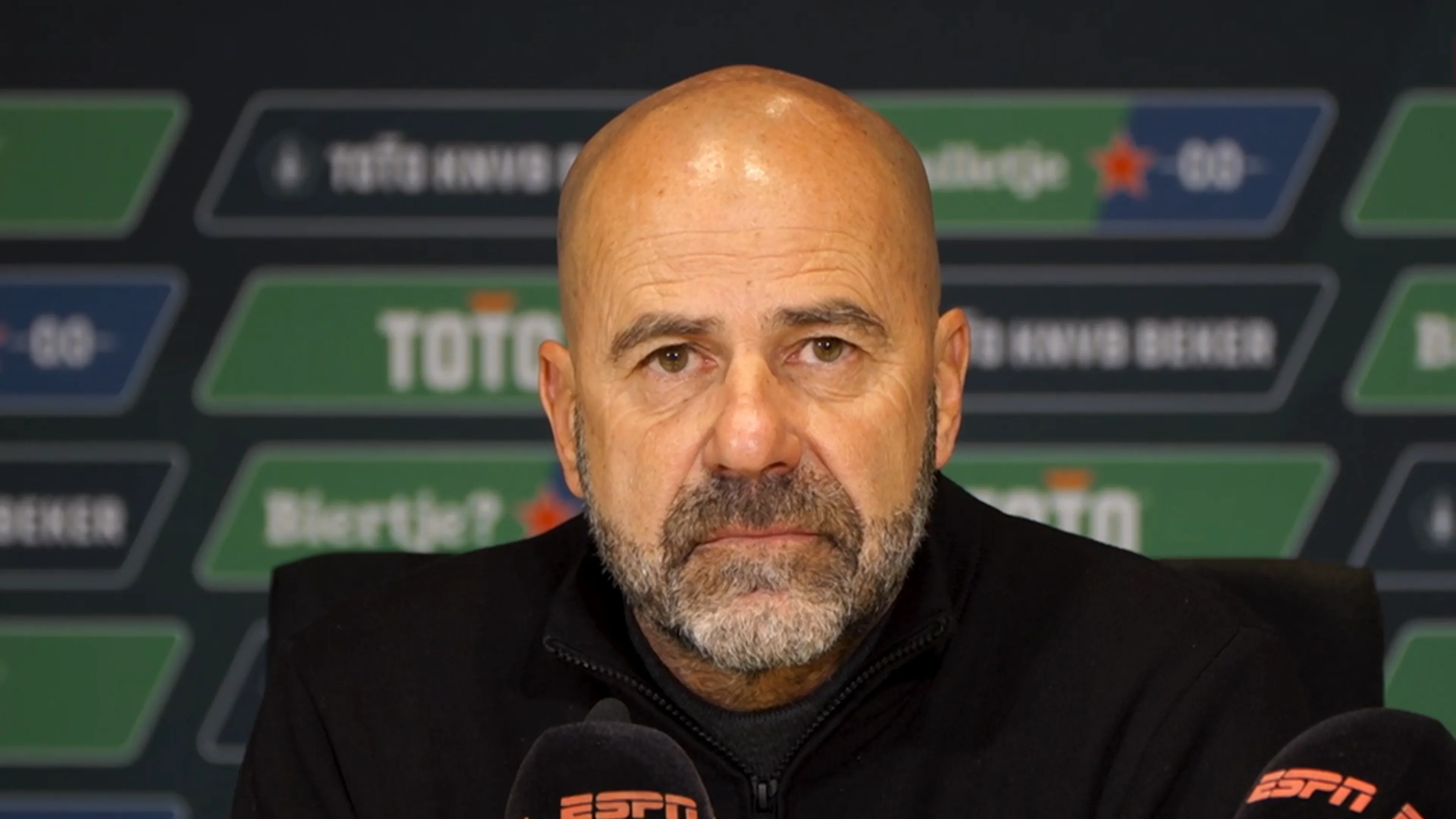 Bosz: ‘Mijn vrouw zei nog: ‘Wat een verrotte wereld is het toch eigenlijk’