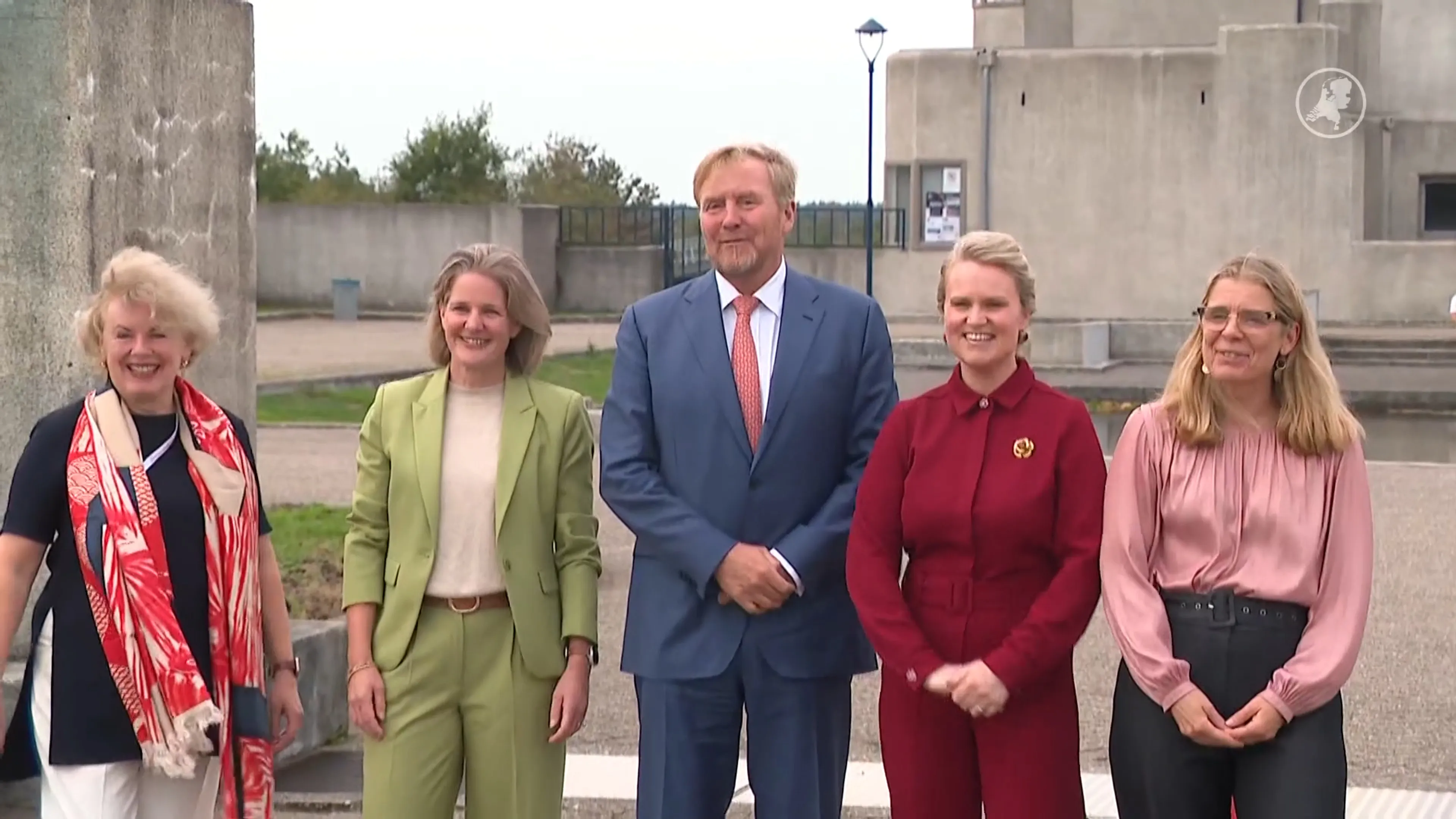 Koning bezoekt stichting die zich inzet voor mensen met dementie