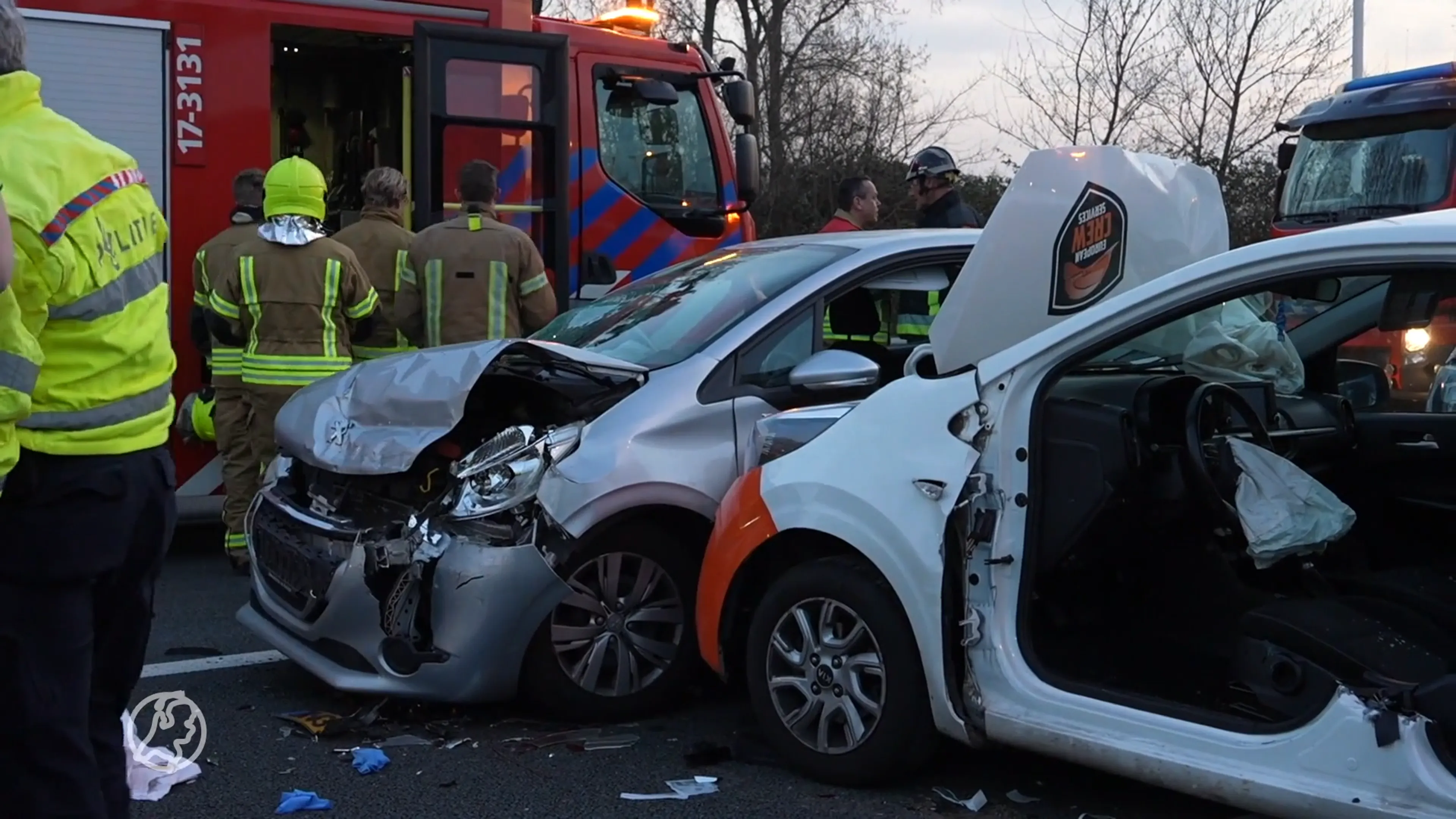 Drie zwaargewonden na kettingbotsing op A15 bij Spijkenisse