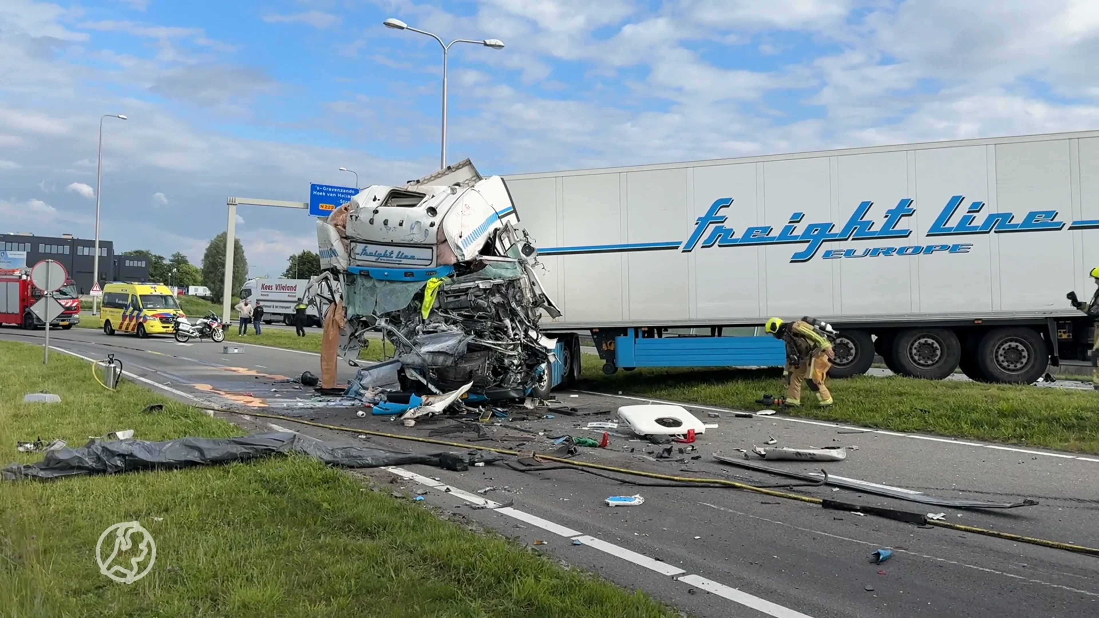 Ravage bij zwaar ongeluk in Maasdijk