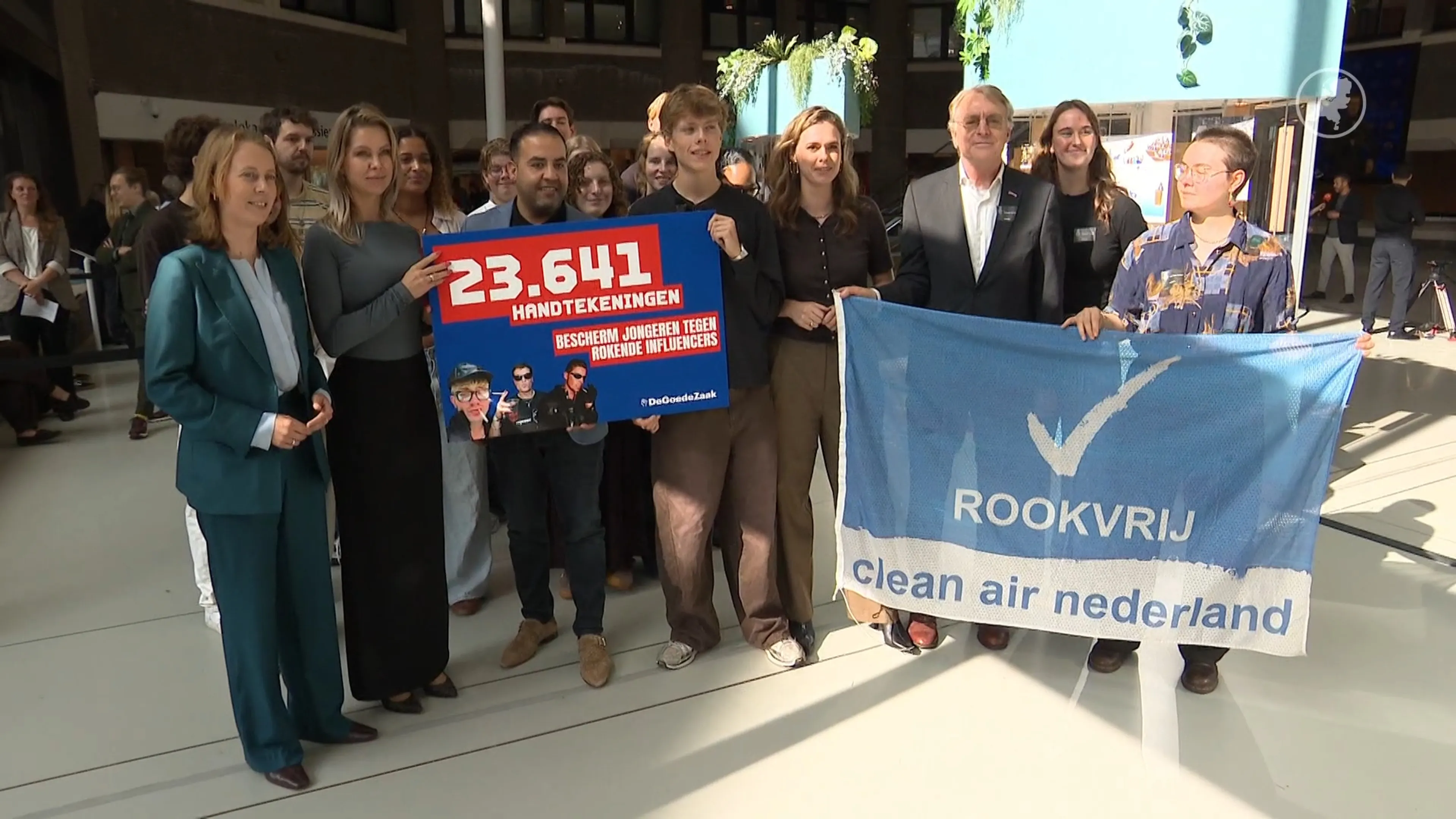 Boy (19) wil af van rokende influencers en haalt bijna 24.000 handtekeningen op