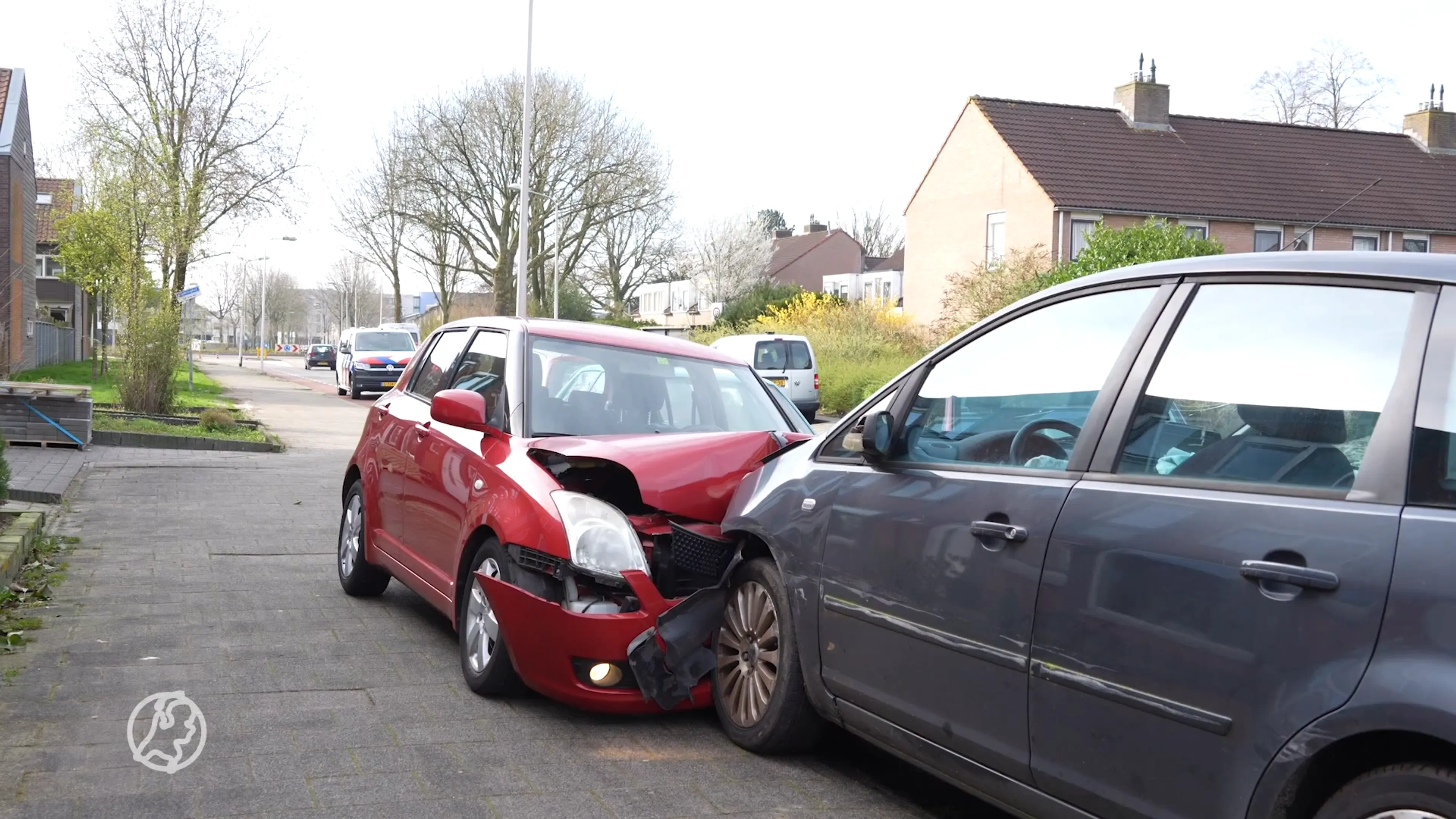 Automobilist overleden bij ongeluk in woonwijk in Hoogeveen