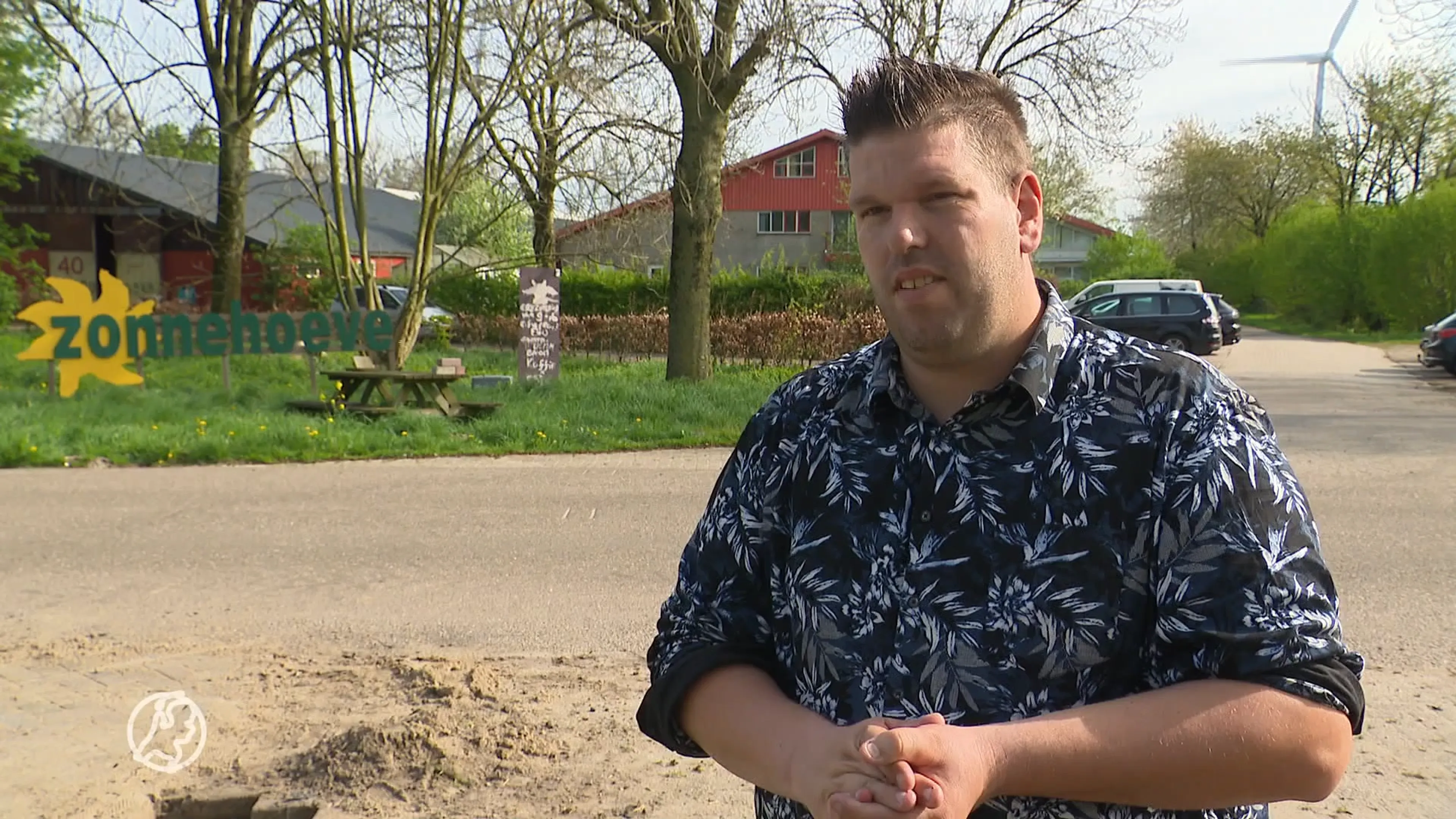 Dennis (37) zag hoe zorgboerderij Zonnehoeve verslechterde, 'maar niemand greep in'