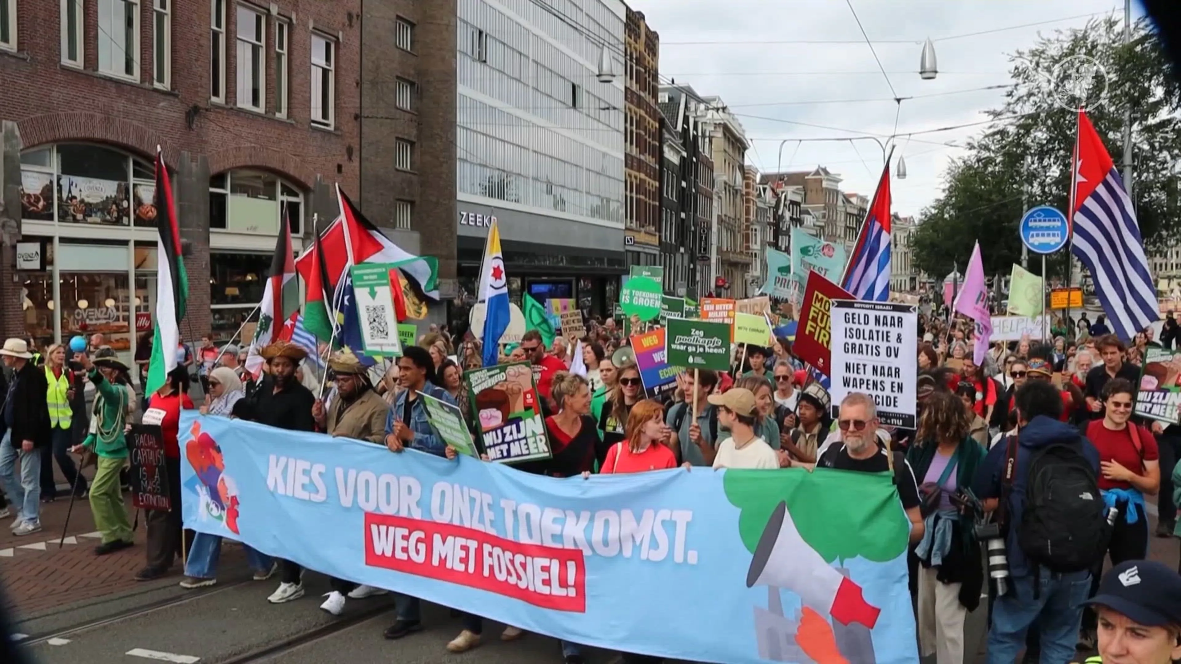 Organisatie: tienduizenden deelnemers aan klimaatmars Amsterdam