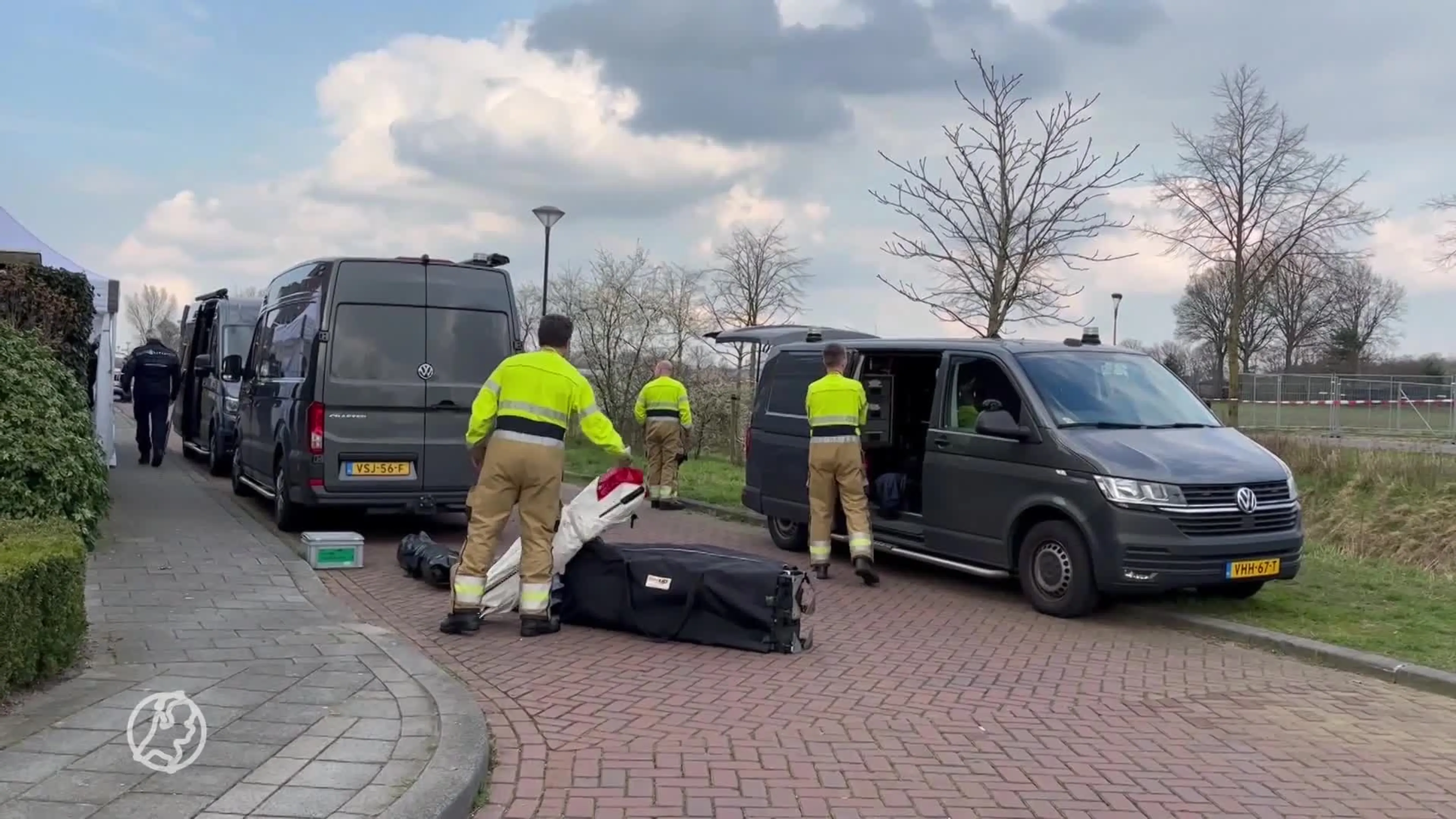 Dode en zwaargewonde door steekpartij in Boekel, politie doet onderzoek