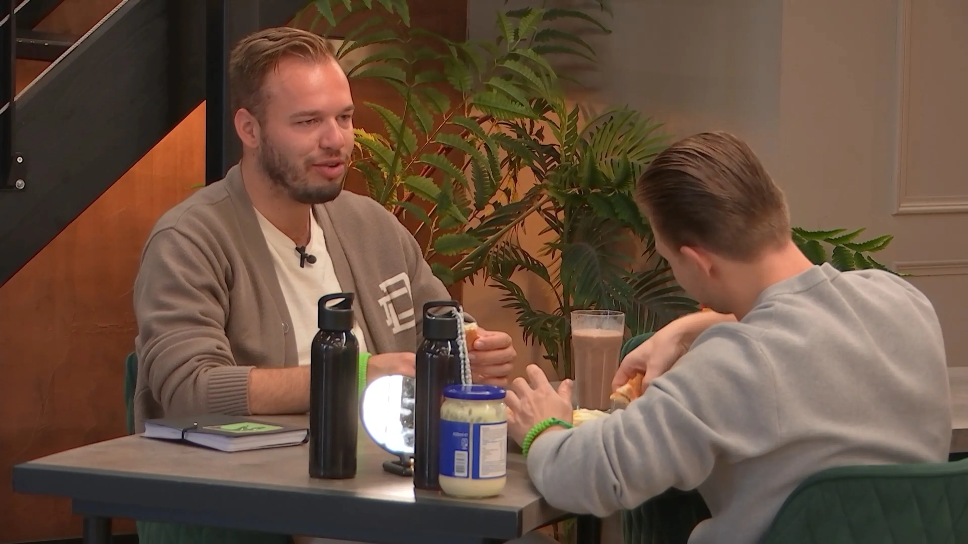 Délano verwacht buiten geen vriendschap met 'een type als Dylan'