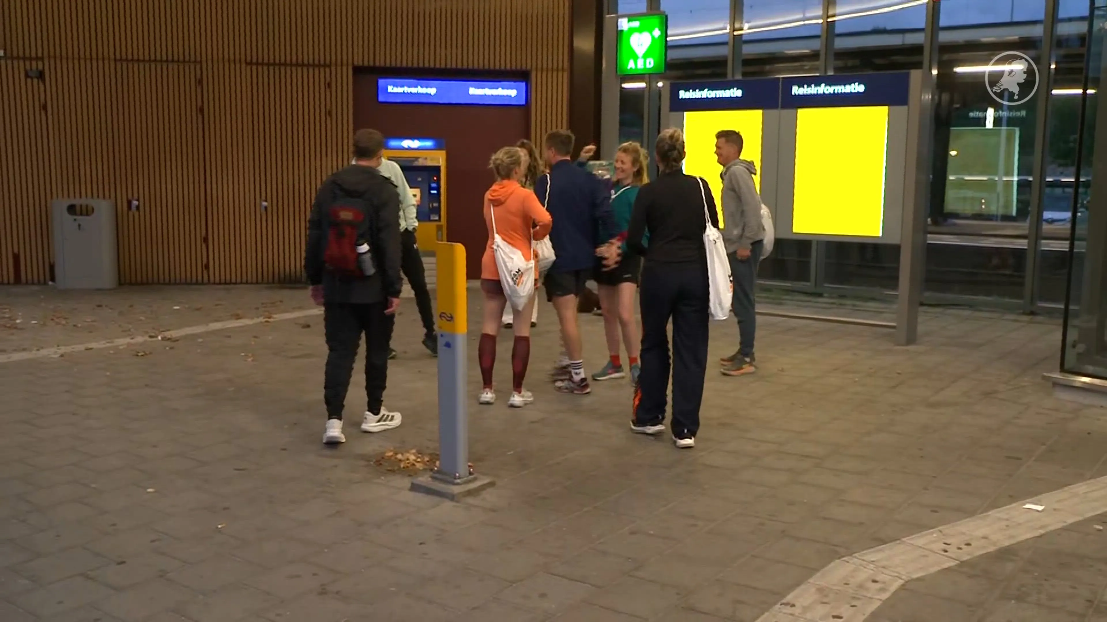 Jan loopt zijn 40e Dam tot Damloop: familie rent als verrassing mee