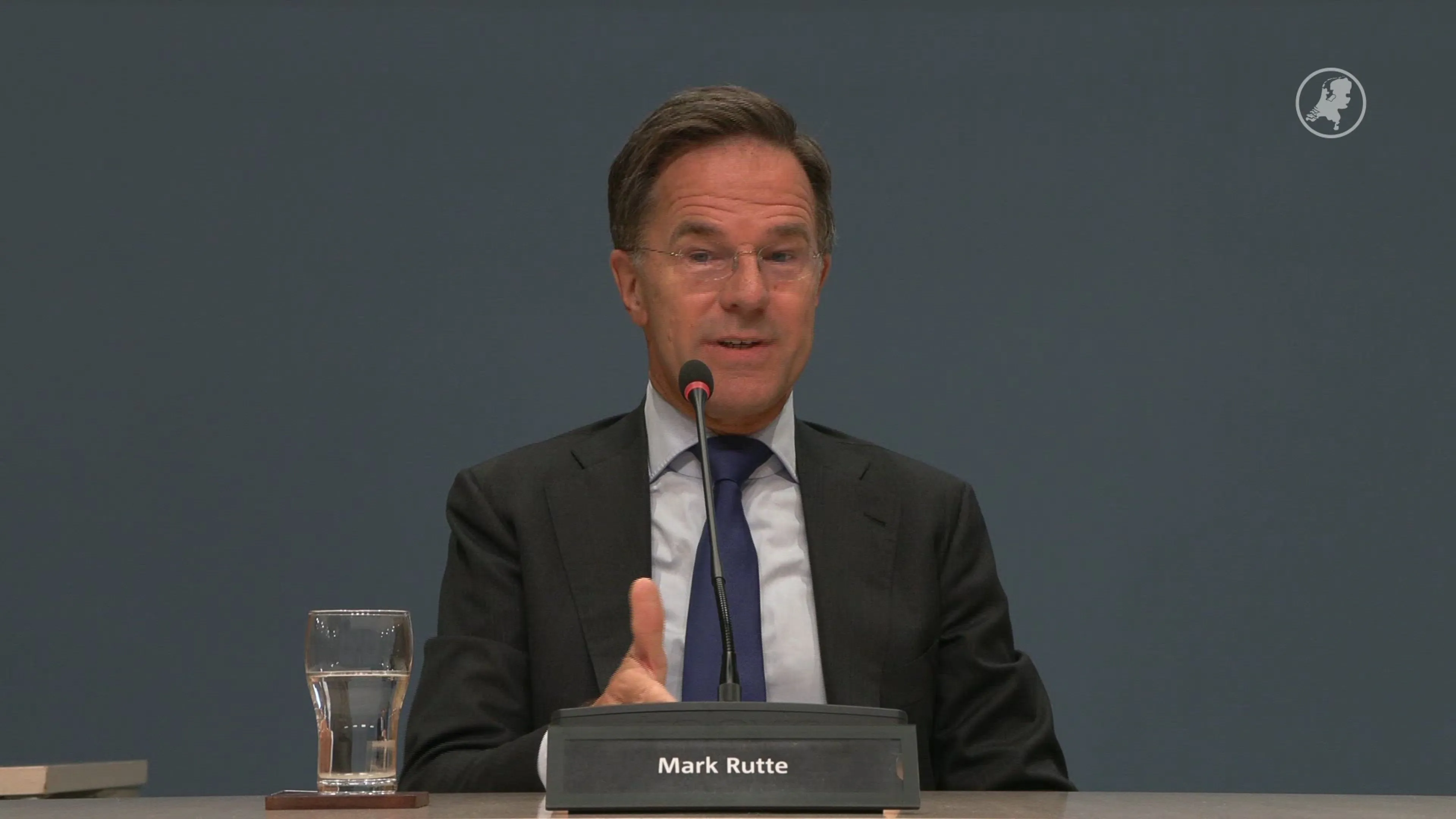 Rutte verdedigt coronabeleid: voorkomen code zwart stond voorop