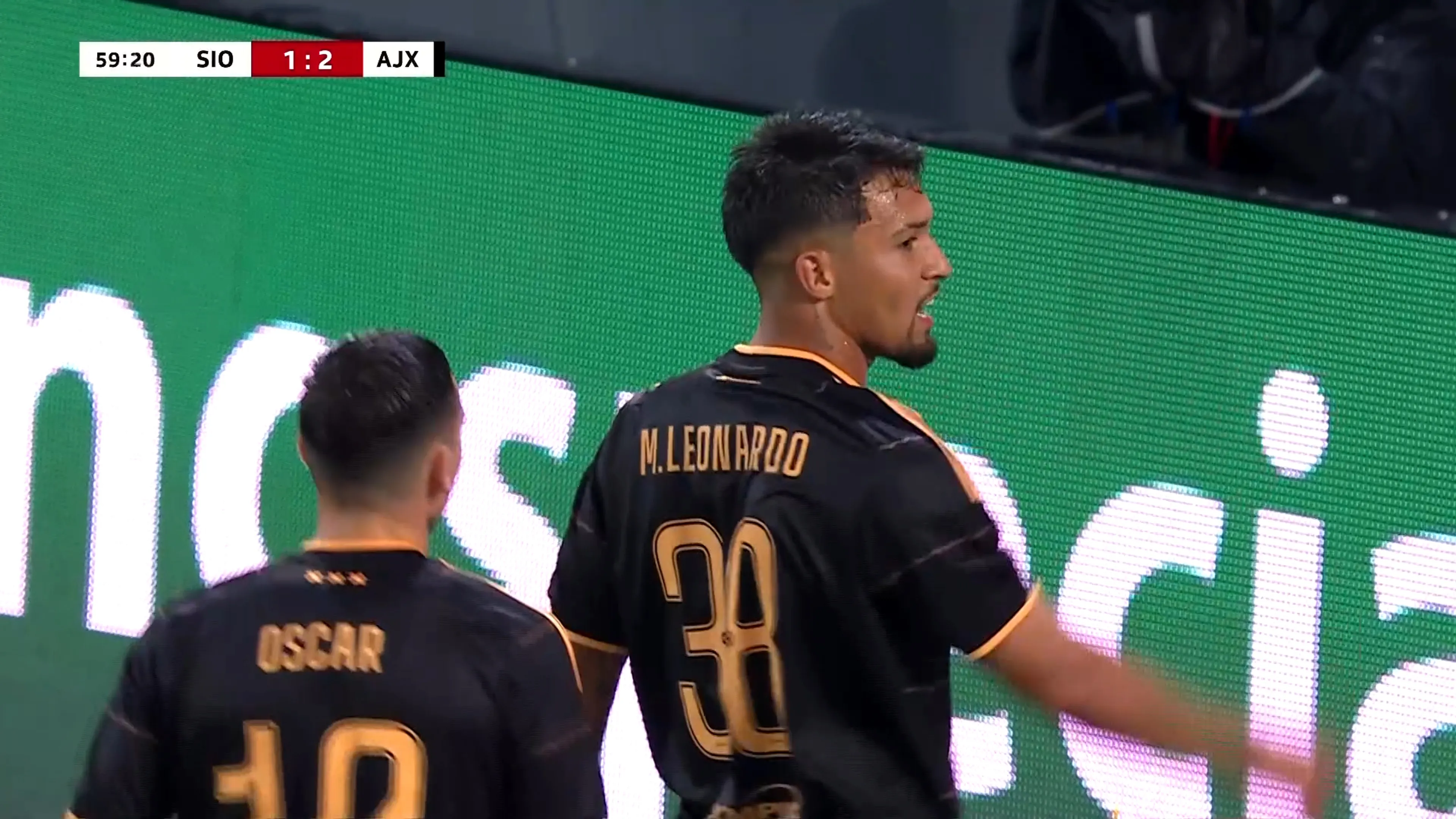 Eerste Ajax-goal voor Marcos Leonardo